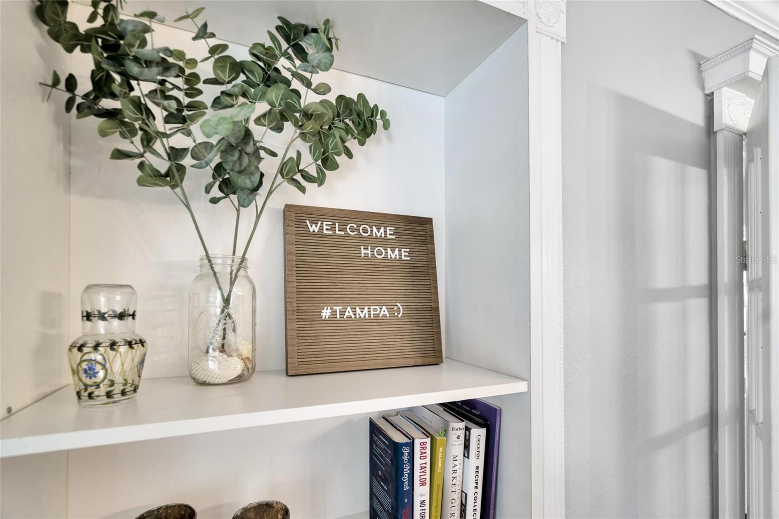 3002 W ALLINE AVE, TAMPA, FL, 33611