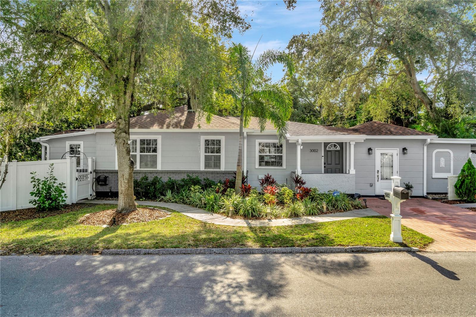 3002 W ALLINE AVE, TAMPA, FL, 33611