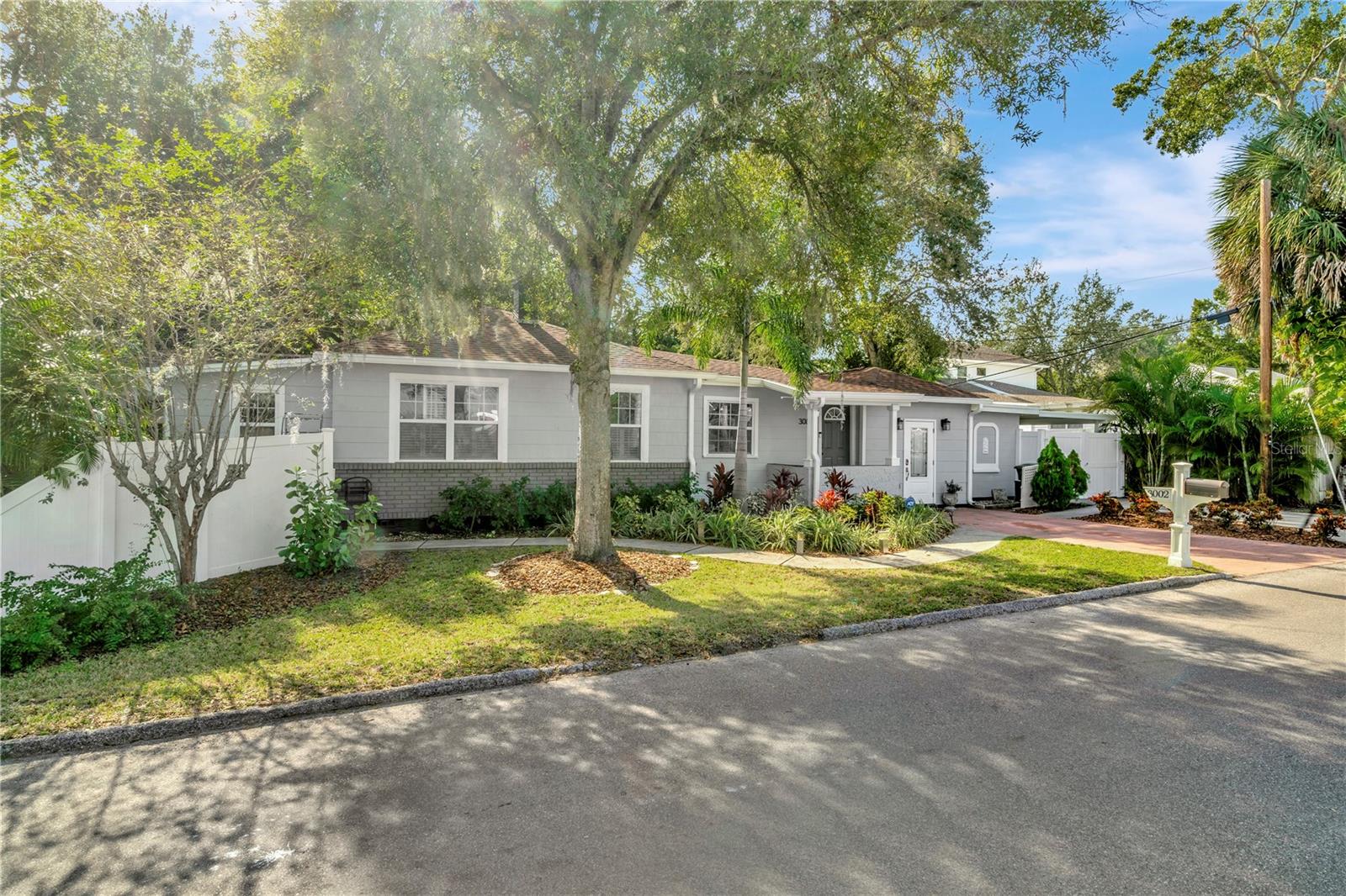 3002 W ALLINE AVE, TAMPA, FL, 33611