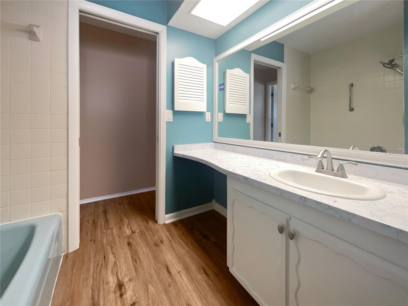 272 ALGIERS DR, VENICE, FL, 34293