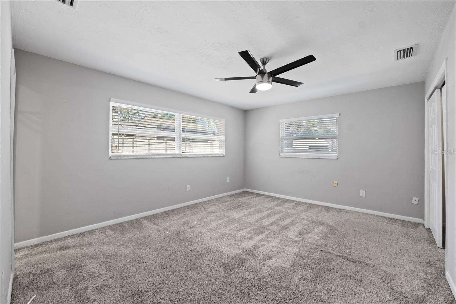 1247 HOLIDAY DR, TARPON SPRINGS, FL, 34689