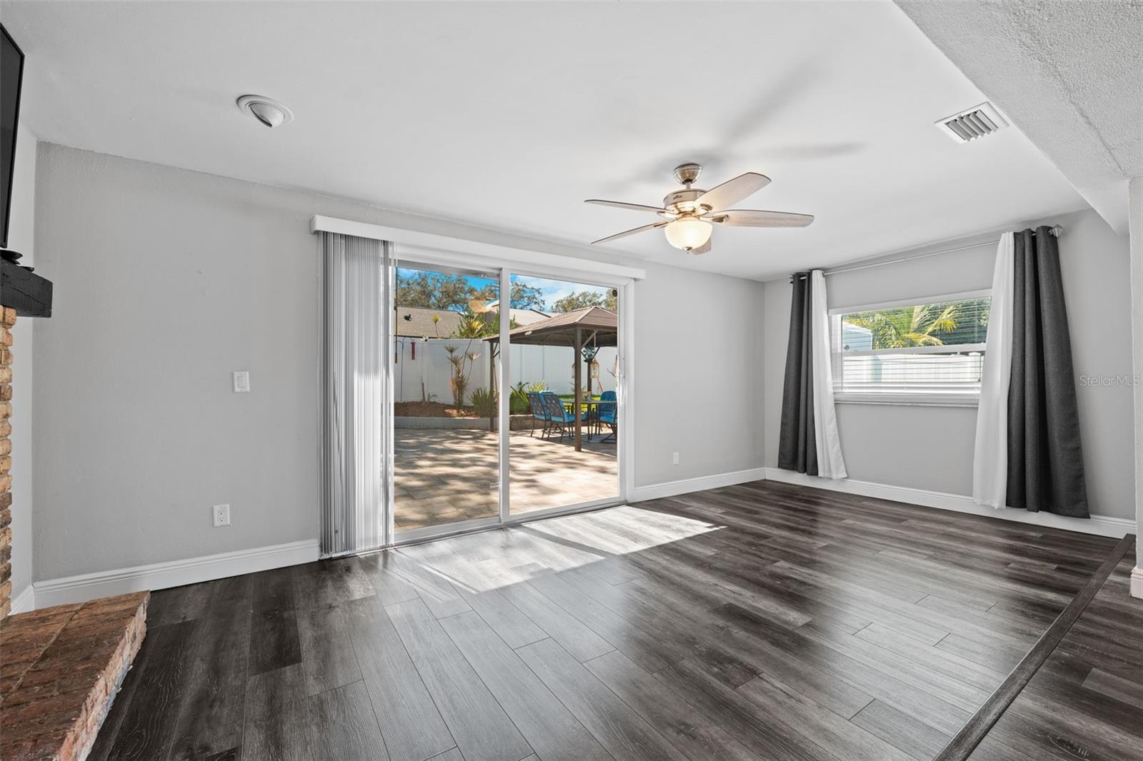 1247 HOLIDAY DR, TARPON SPRINGS, FL, 34689