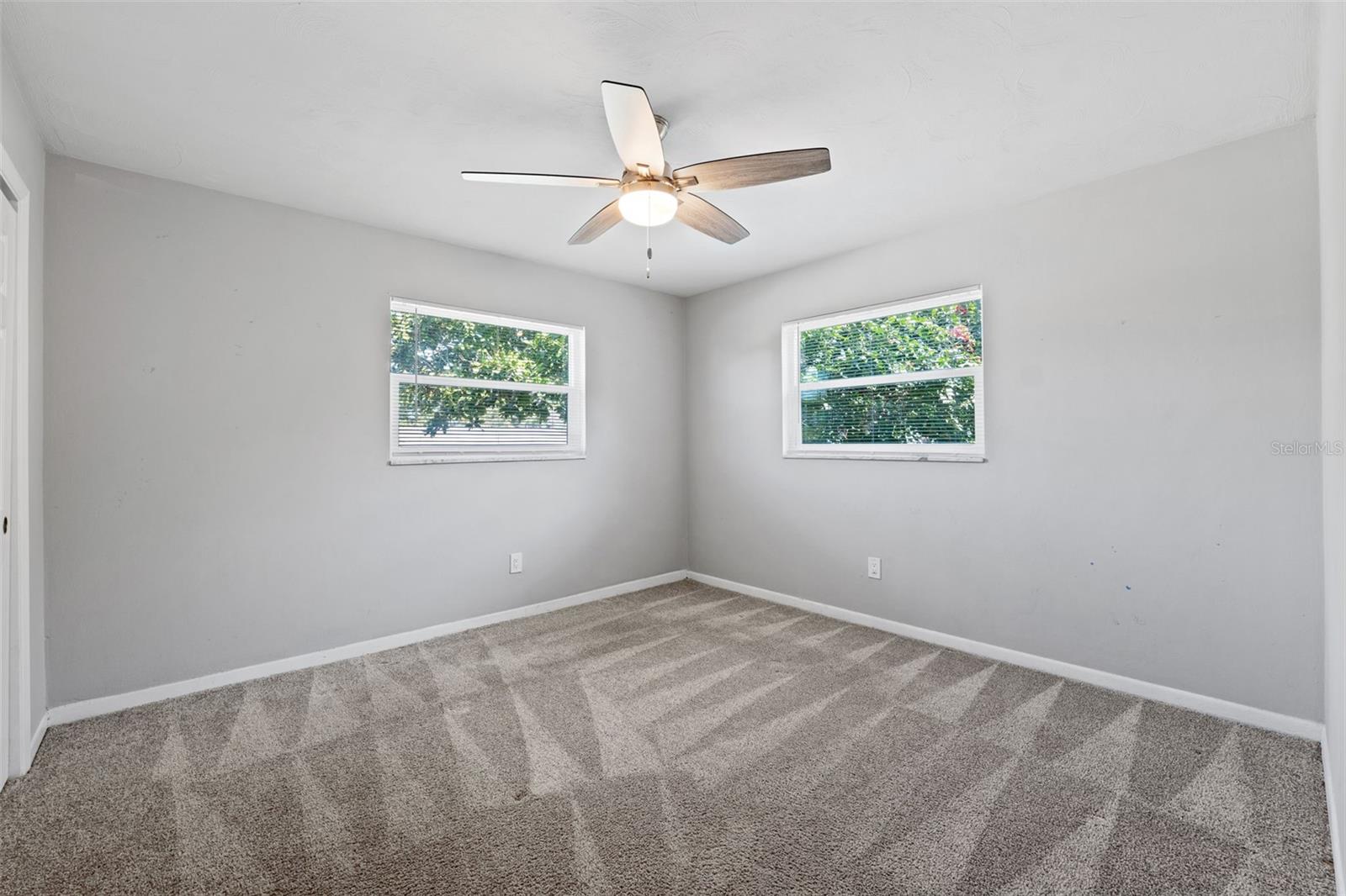 1247 HOLIDAY DR, TARPON SPRINGS, FL, 34689