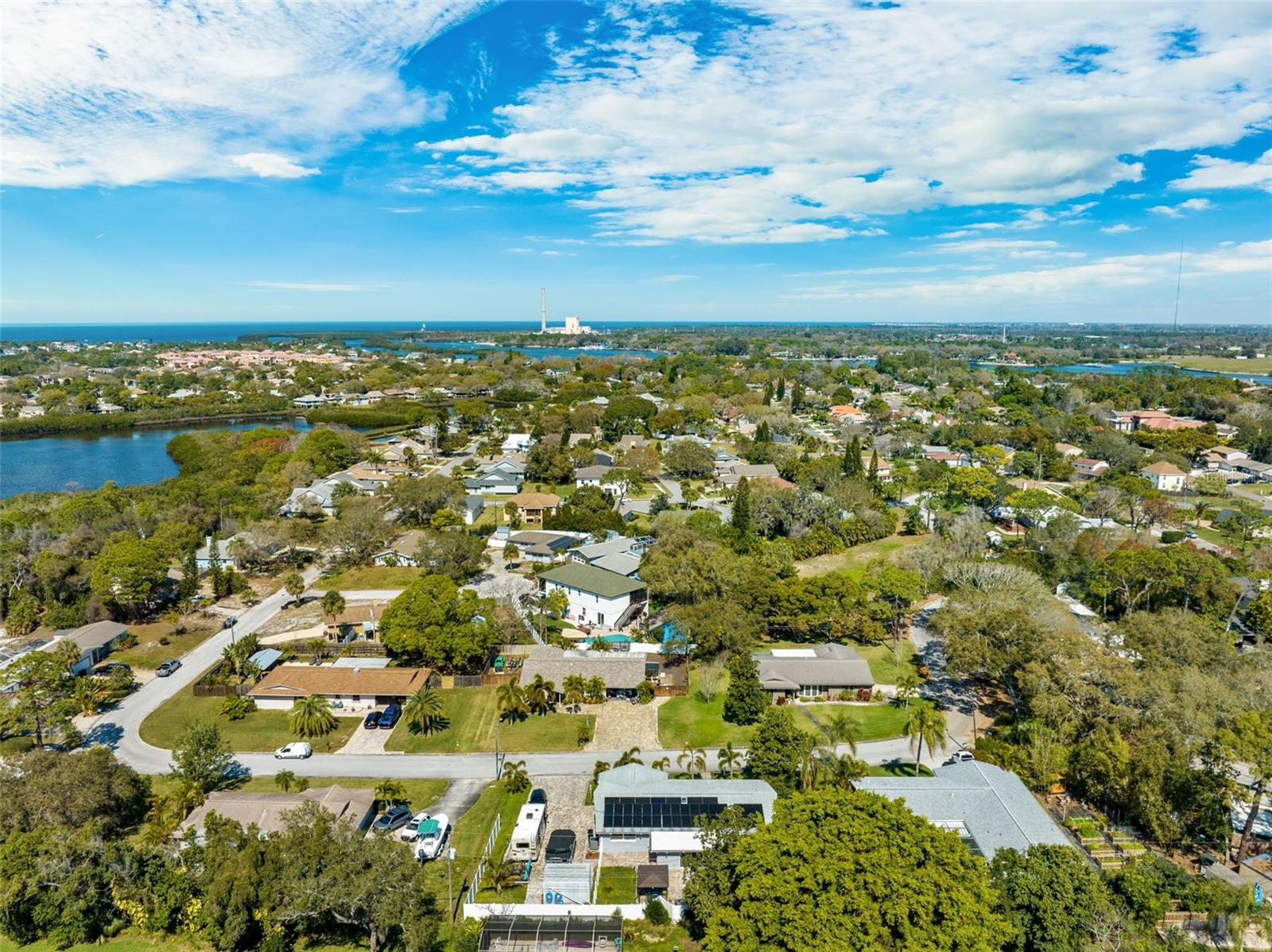 1247 HOLIDAY DR, TARPON SPRINGS, FL, 34689