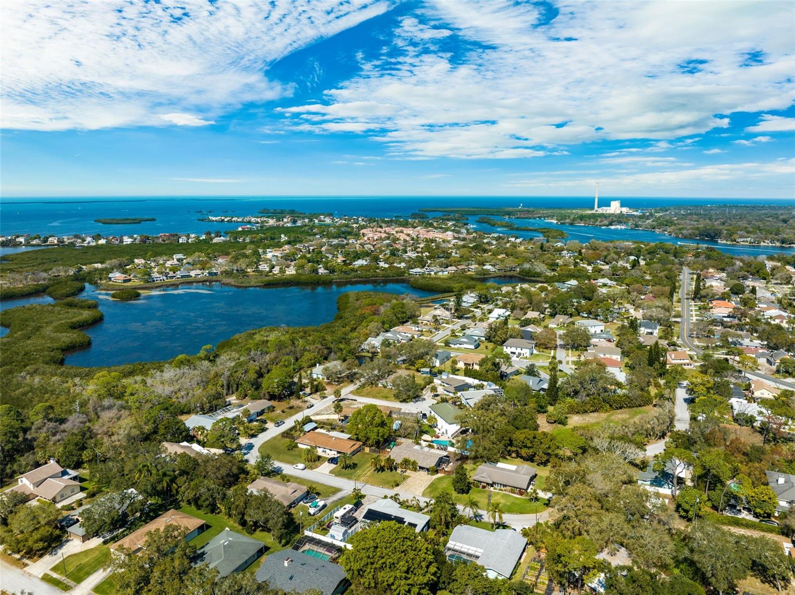 1247 HOLIDAY DR, TARPON SPRINGS, FL, 34689