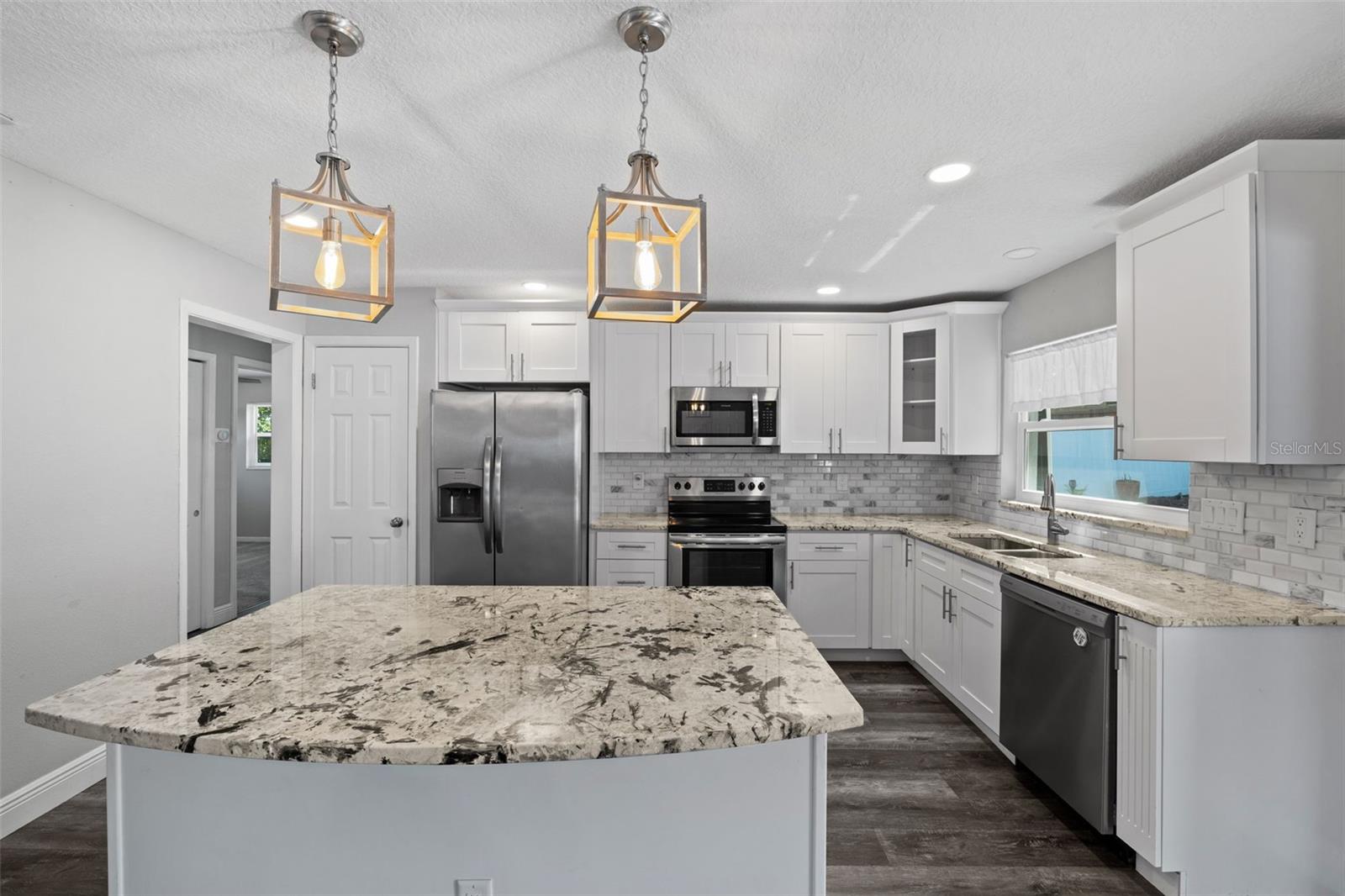 1247 HOLIDAY DR, TARPON SPRINGS, FL, 34689