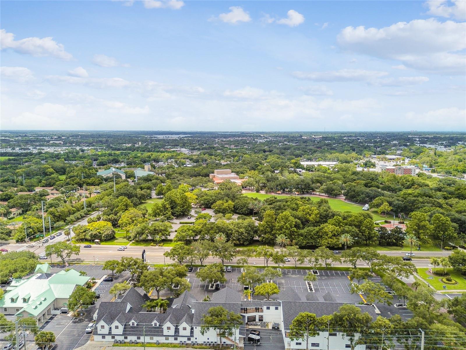 300 E BAY DR, LARGO, FL, 33770