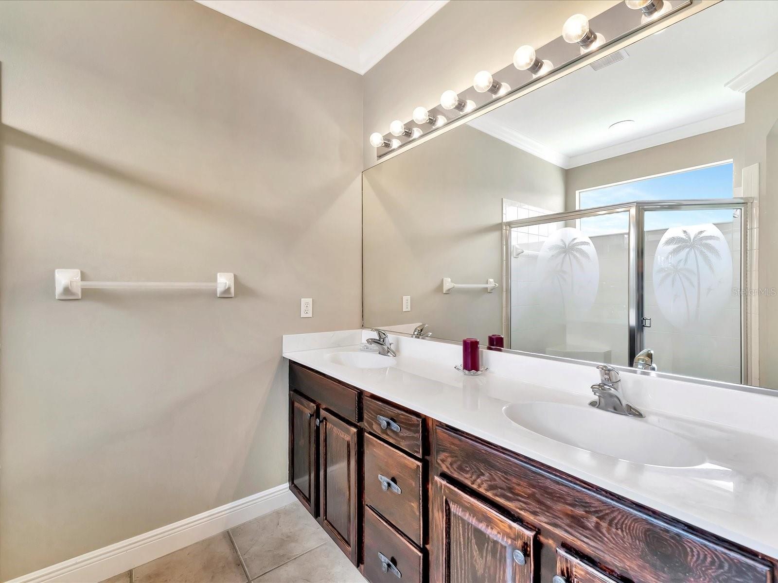 A4615182 Property Photo