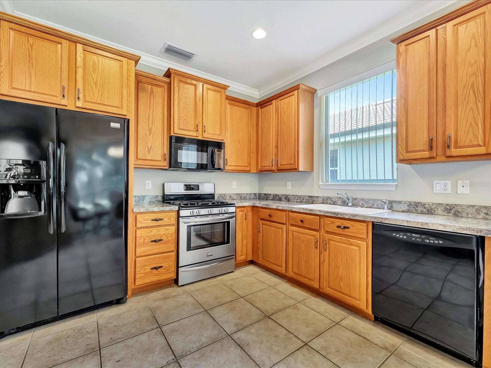 A4615182 Property Photo