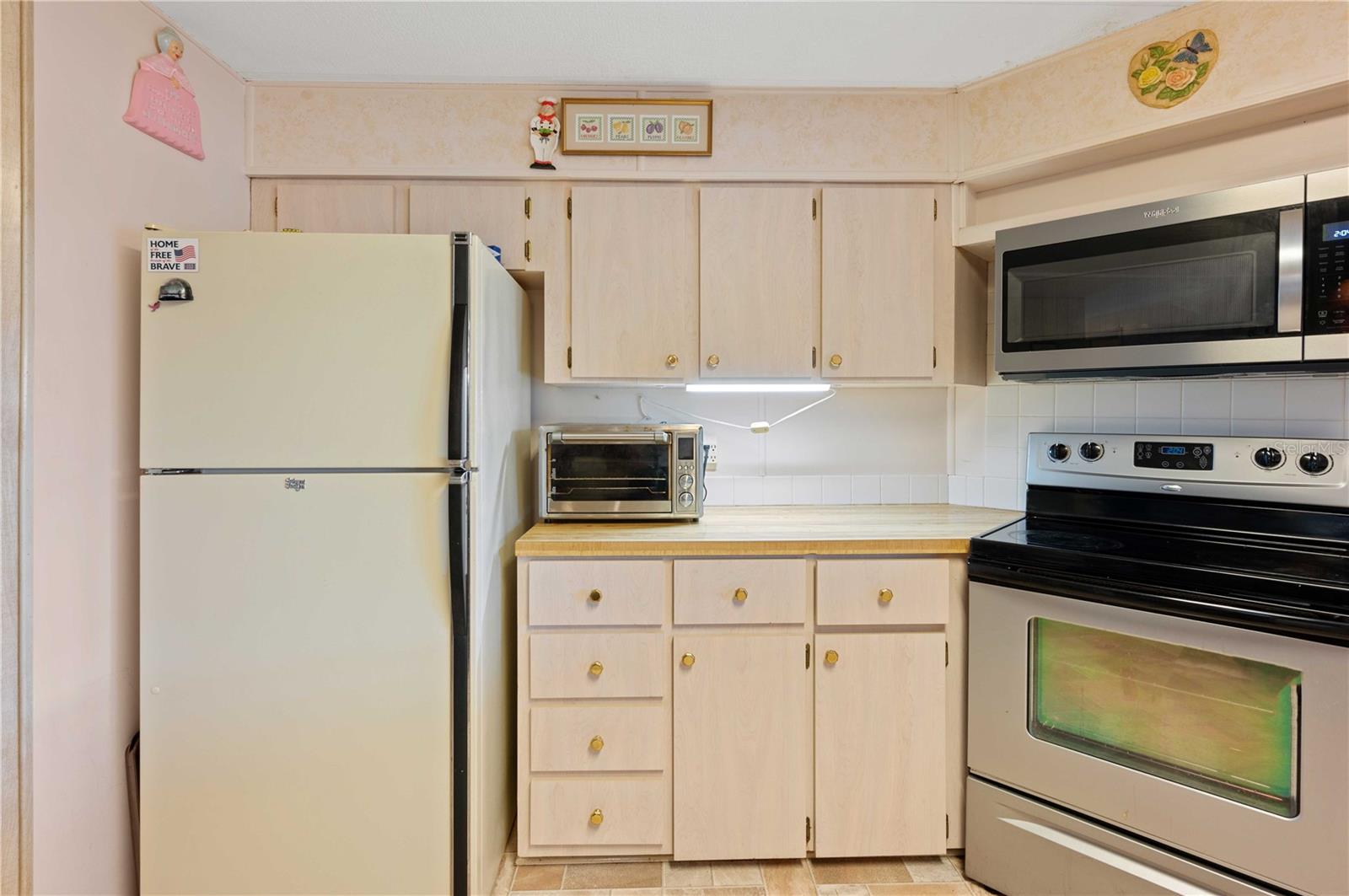 7131 EL DEWITT ST, ZEPHYRHILLS, FL, 33541