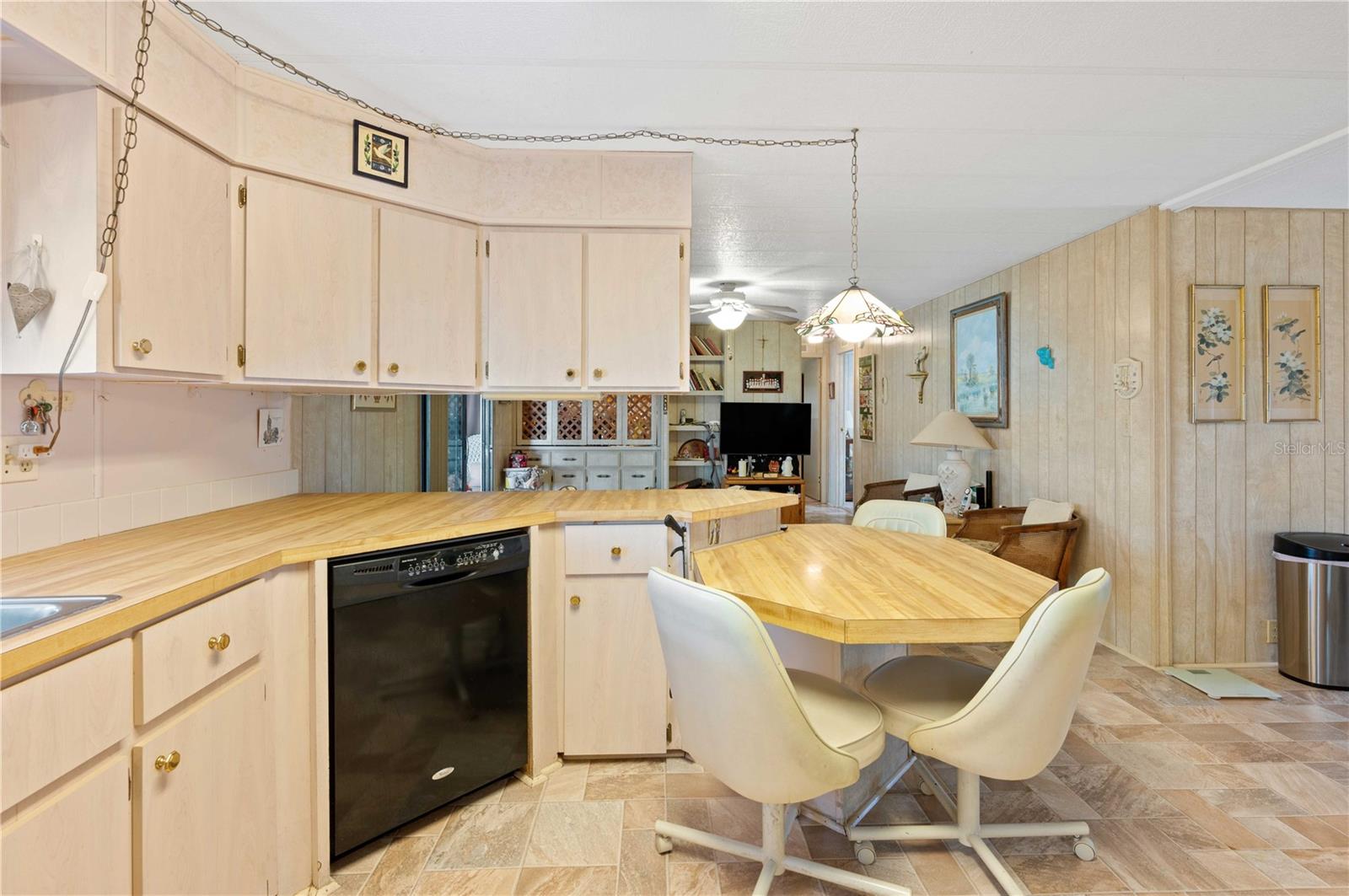 7131 EL DEWITT ST, ZEPHYRHILLS, FL, 33541