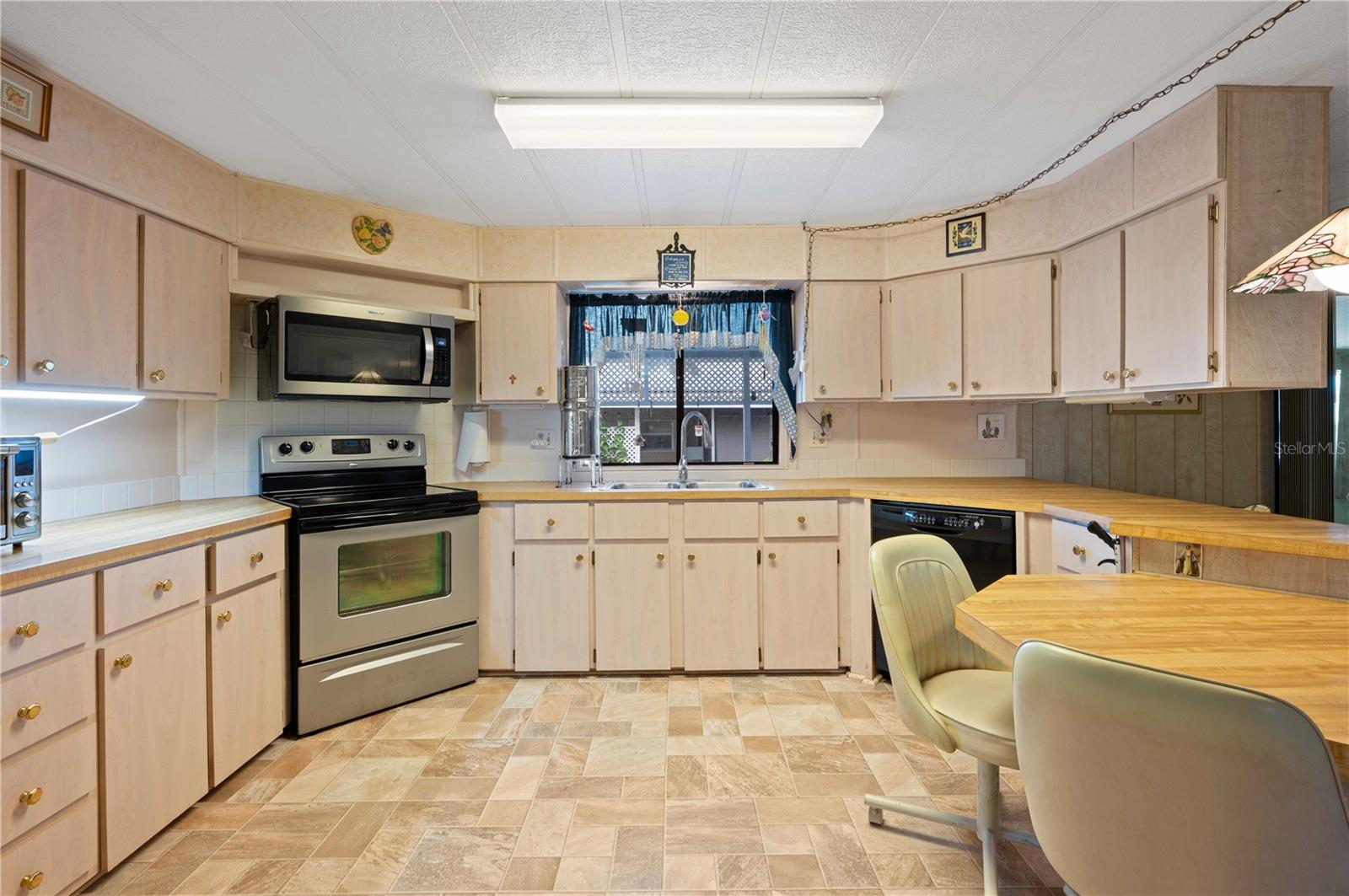 7131 EL DEWITT ST, ZEPHYRHILLS, FL, 33541