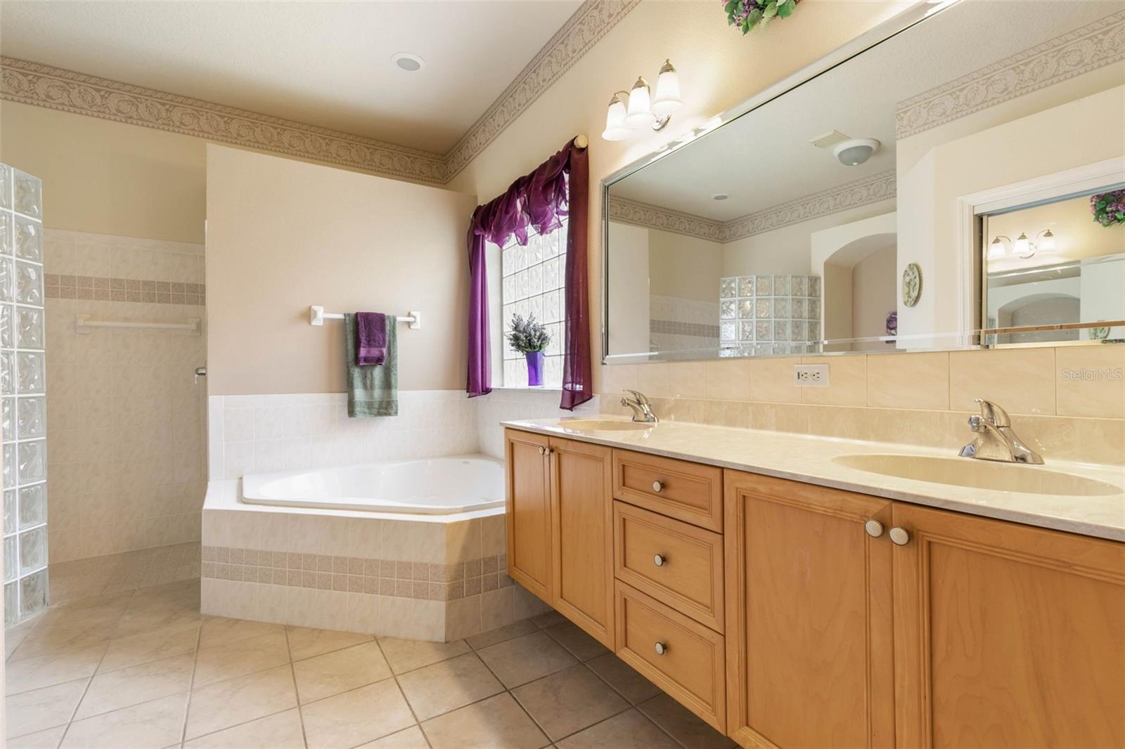 3 VILLAGE VIEW WAY, PALM COAST, FL, 32137
