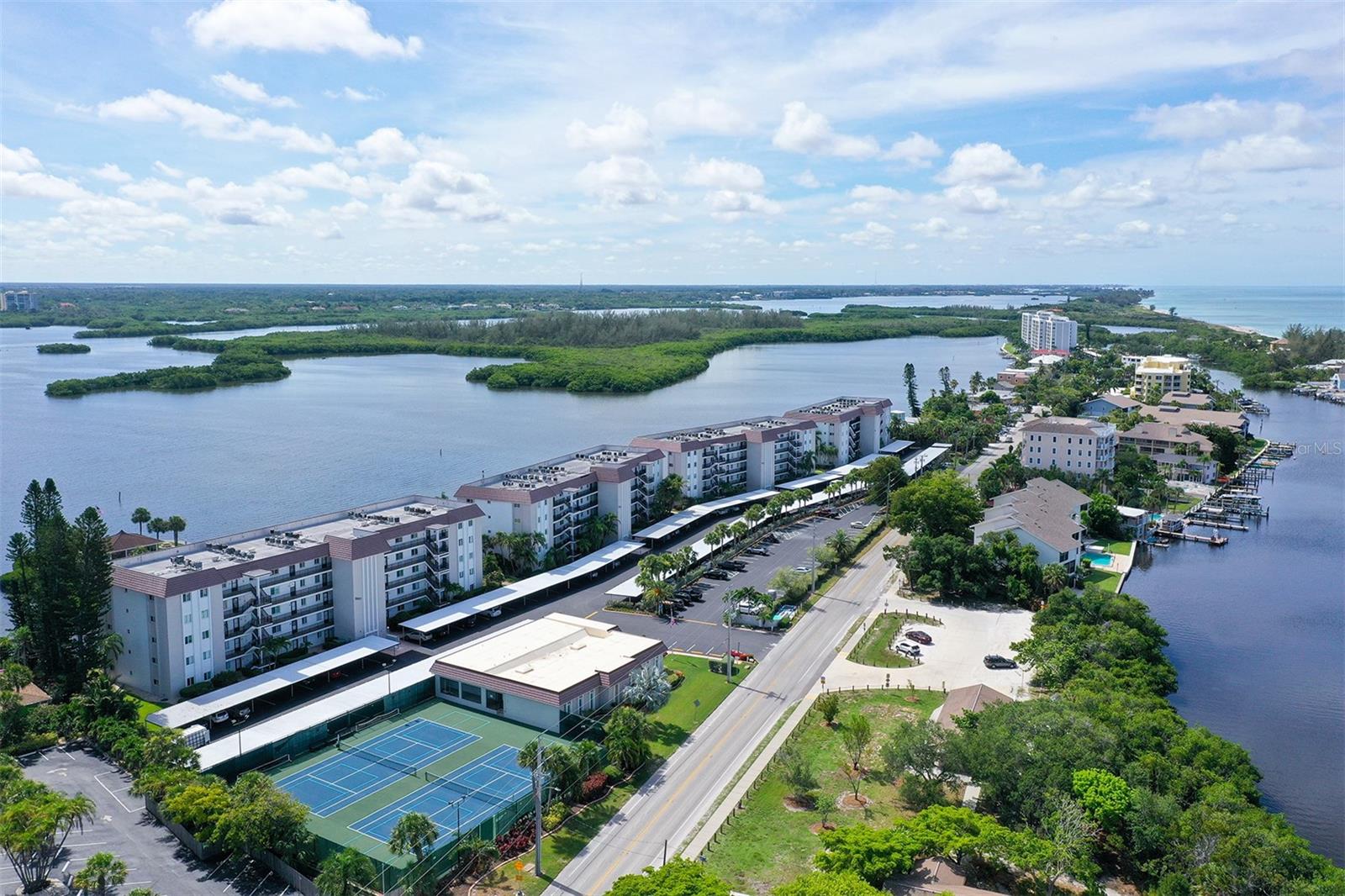 8911 MIDNIGHT PASS RD #410, SARASOTA, FL, 34242