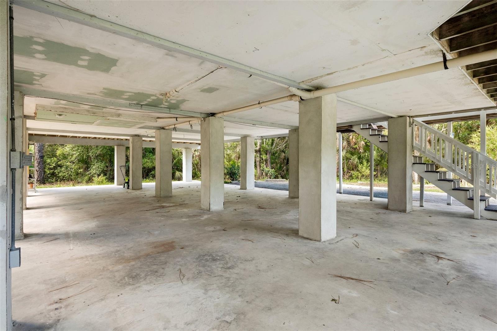 8134 GULF WAY, HUDSON, FL, 34667