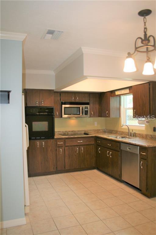 236 N MAPLE AVE, PALM HARBOR, FL, 34684