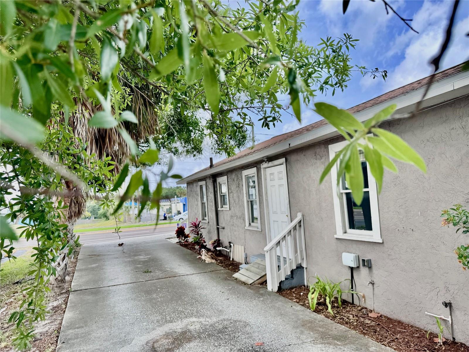1170 COURT ST, CLEARWATER, FL, 33756