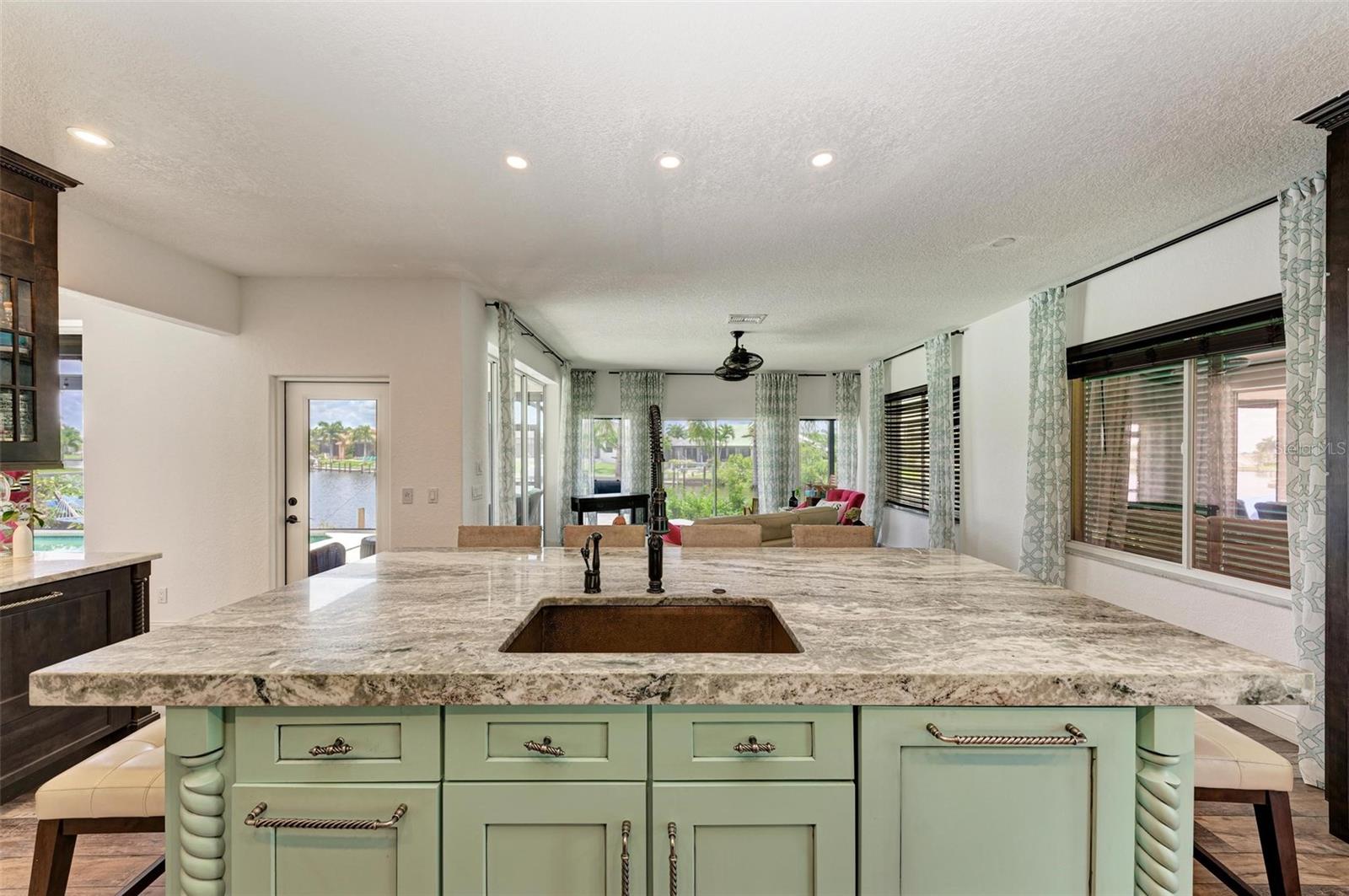 1241 MACAW CT, PUNTA GORDA, FL, 33950