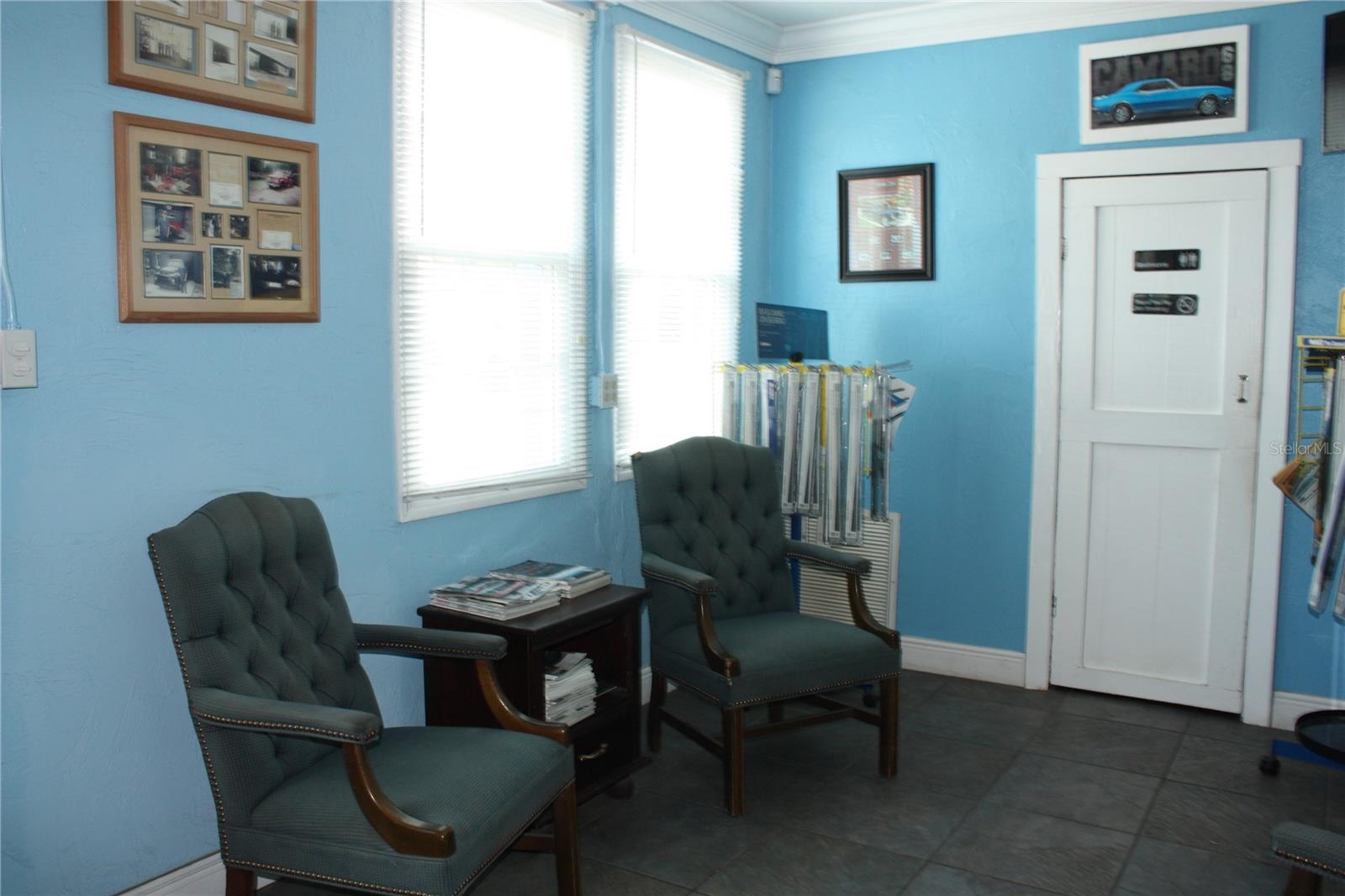 1310 E 1ST AVE, MOUNT DORA, FL, 32757