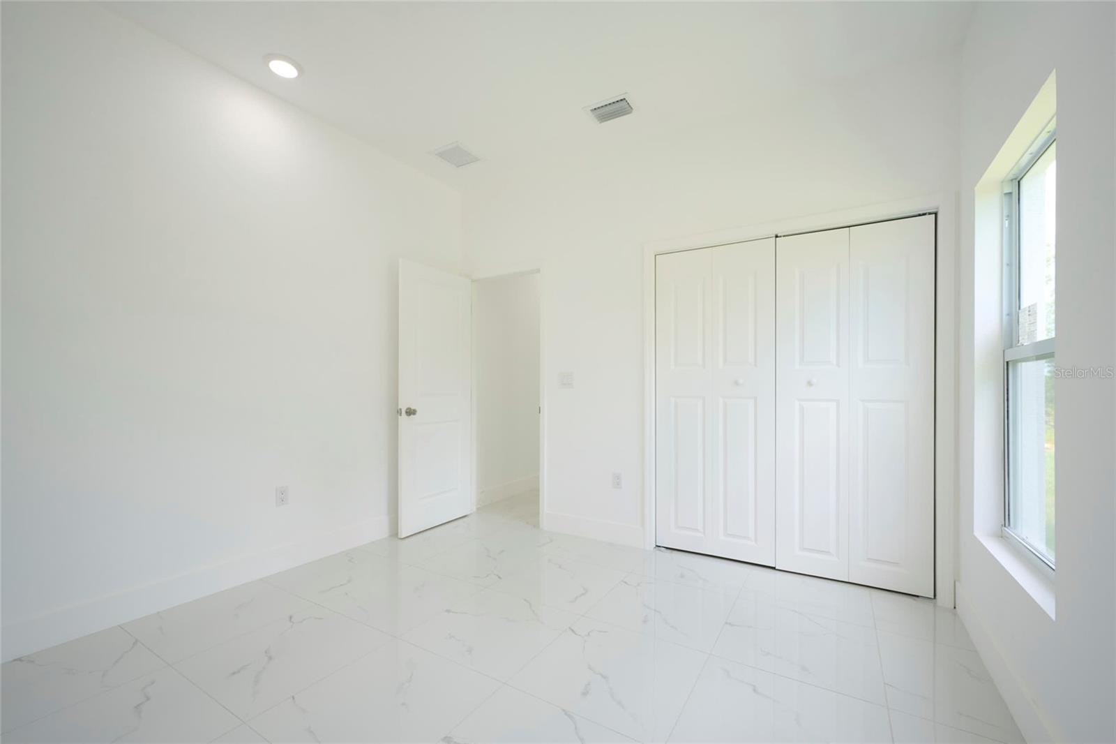 7811 RED GRANGE BLVD, INDIAN LAKE ESTATES, FL, 33855
