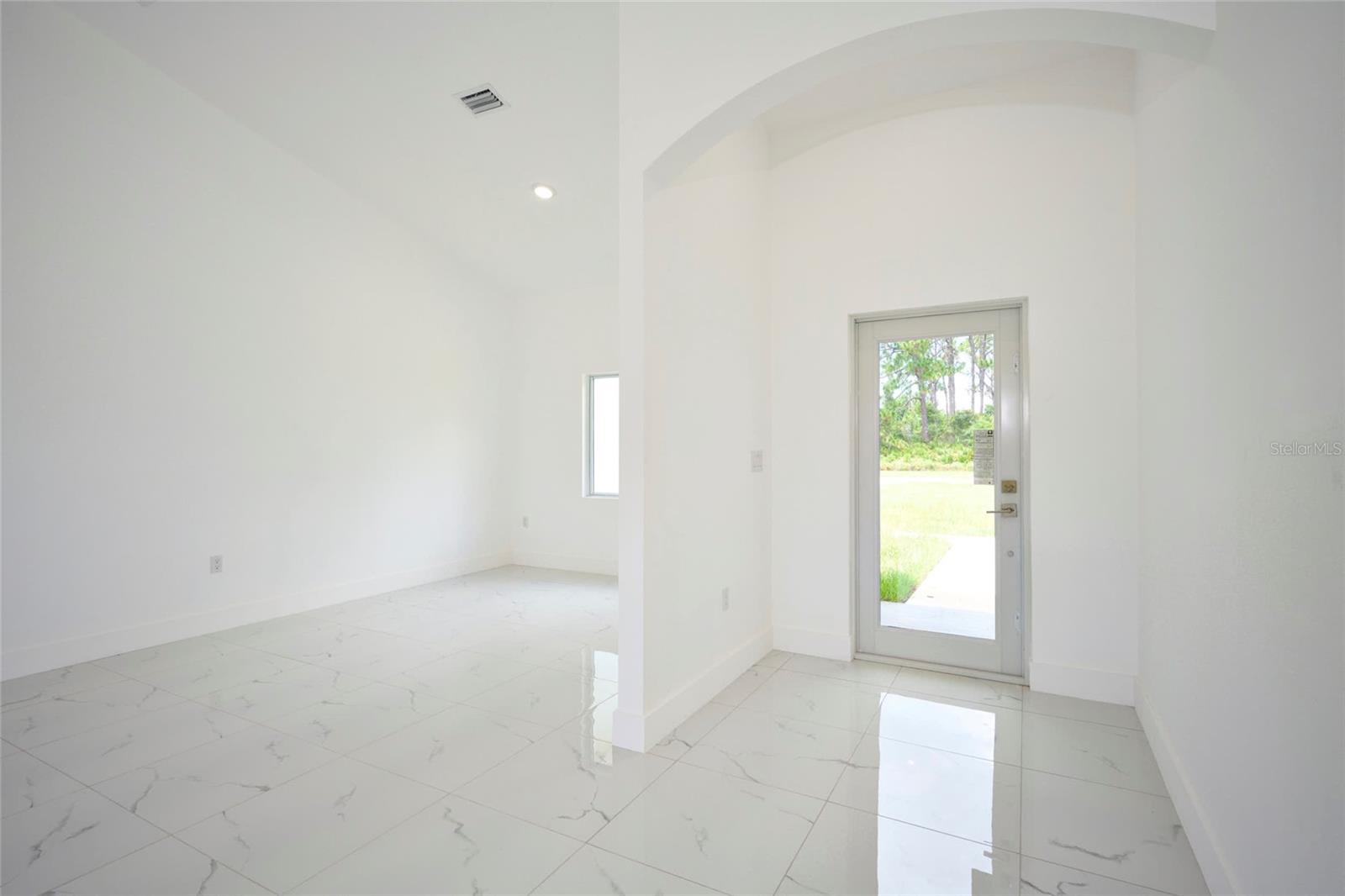 7811 RED GRANGE BLVD, INDIAN LAKE ESTATES, FL, 33855