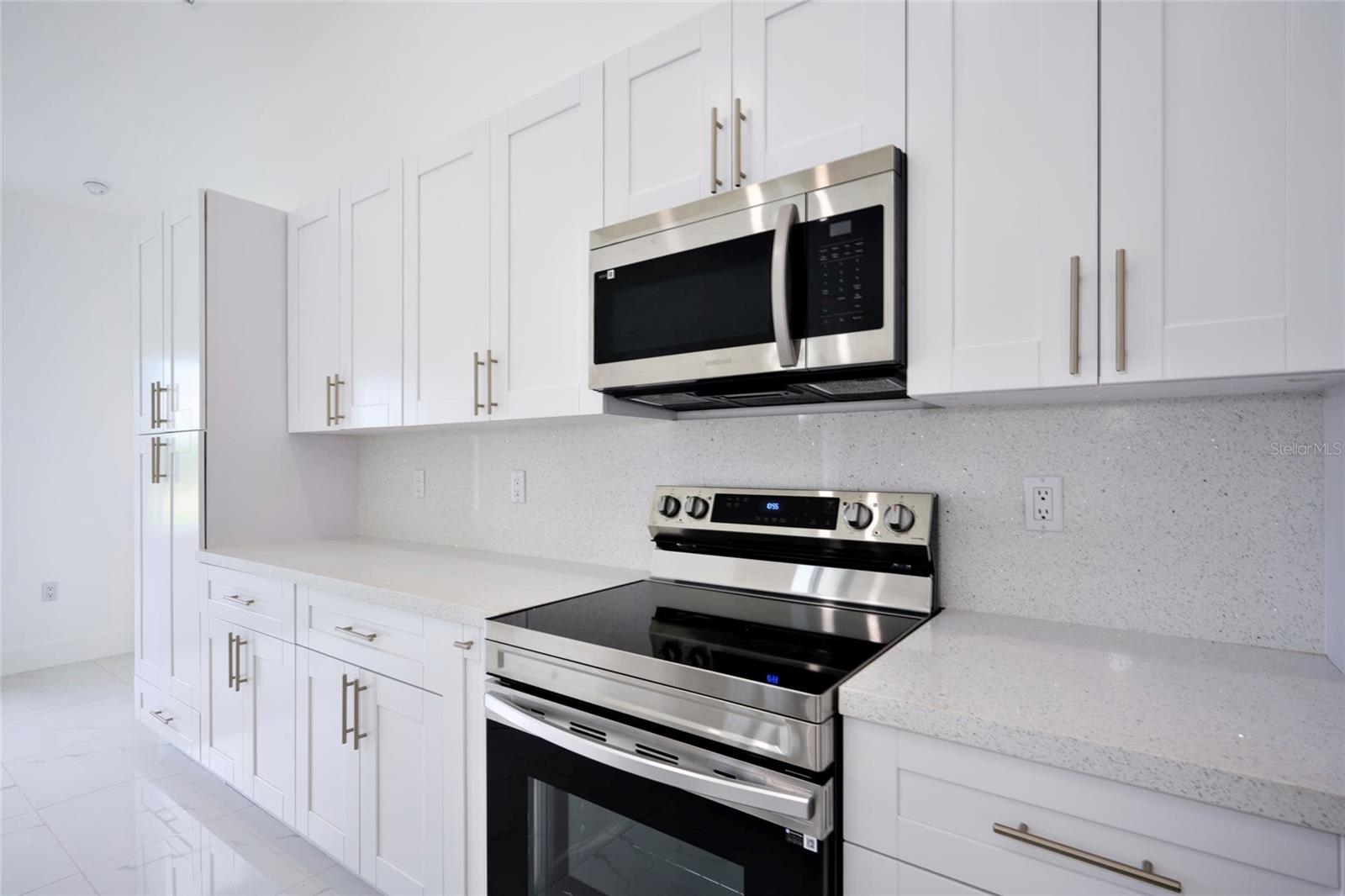 7811 RED GRANGE BLVD, INDIAN LAKE ESTATES, FL, 33855
