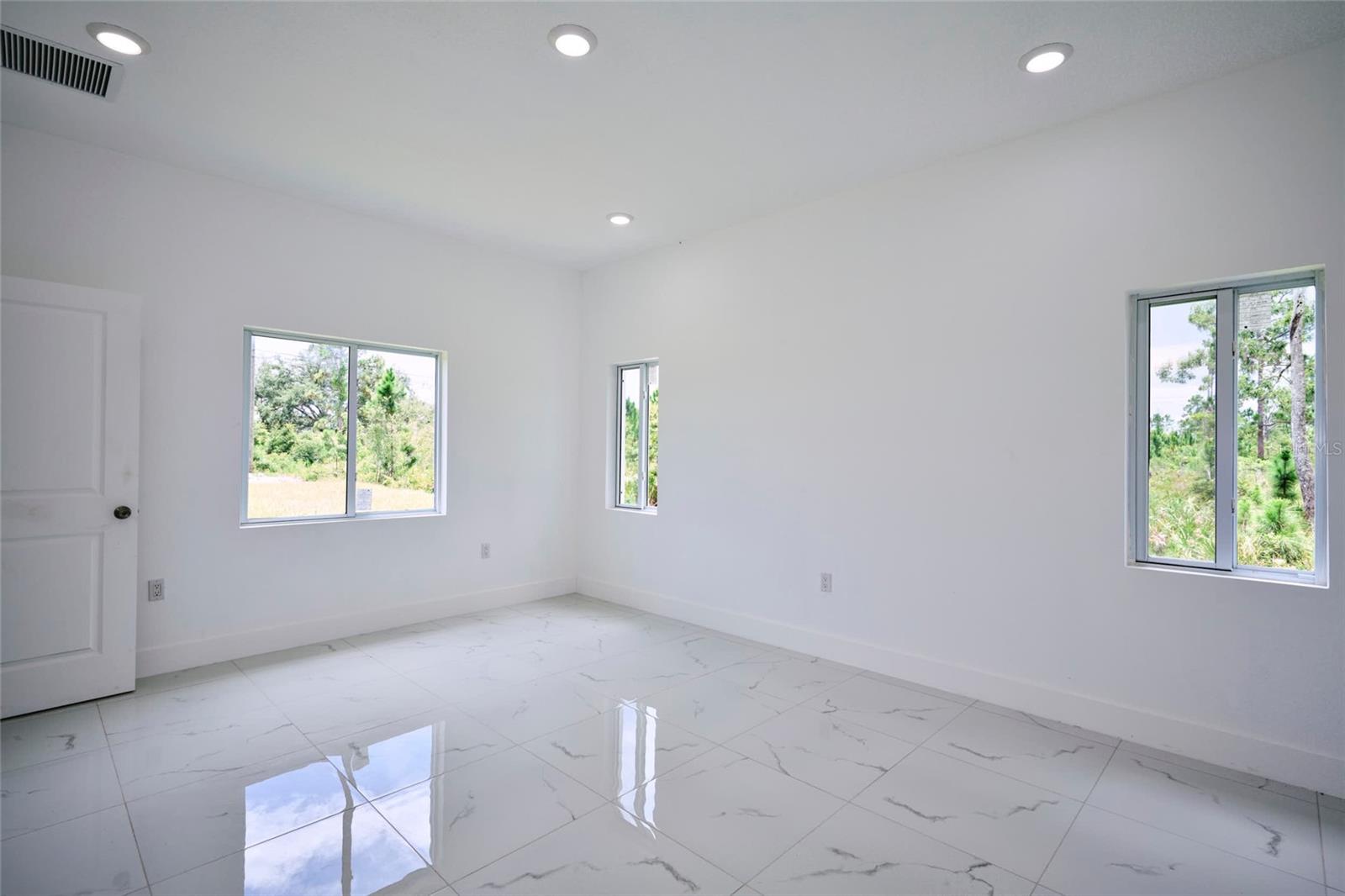 7811 RED GRANGE BLVD, INDIAN LAKE ESTATES, FL, 33855