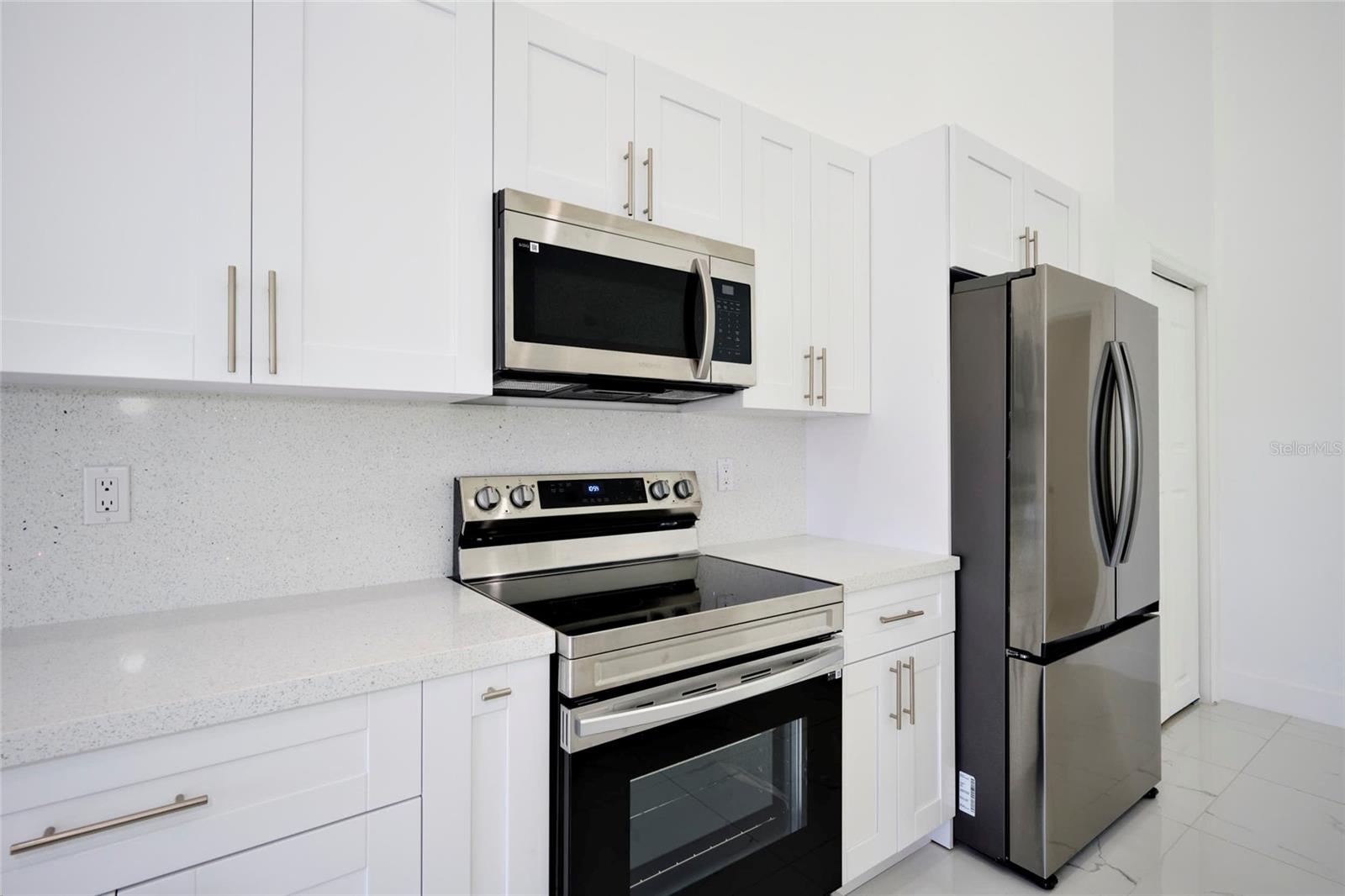 7811 RED GRANGE BLVD, INDIAN LAKE ESTATES, FL, 33855