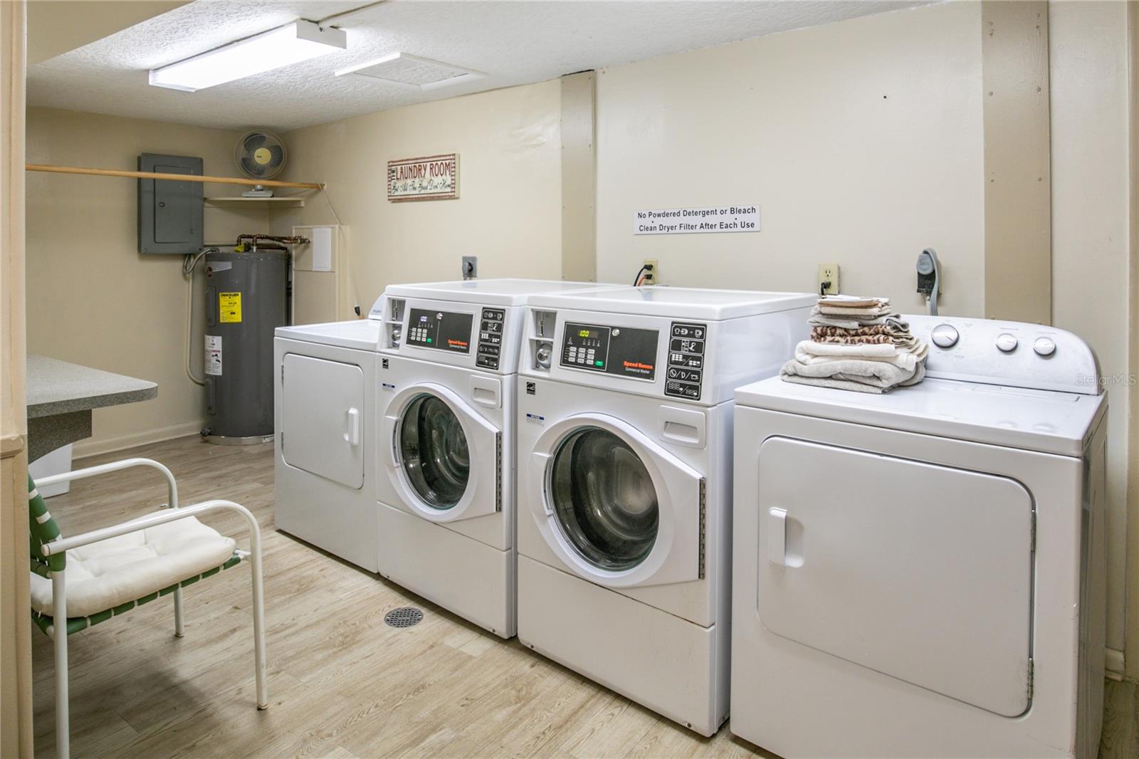 601 N MCDONALD ST #608, MOUNT DORA, FL, 32757