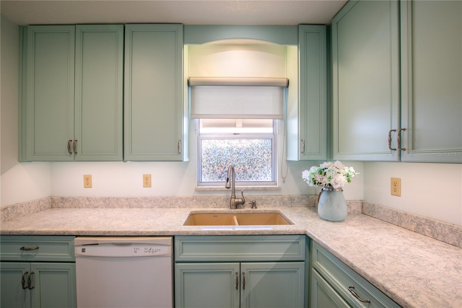 601 N MCDONALD ST #608, MOUNT DORA, FL, 32757