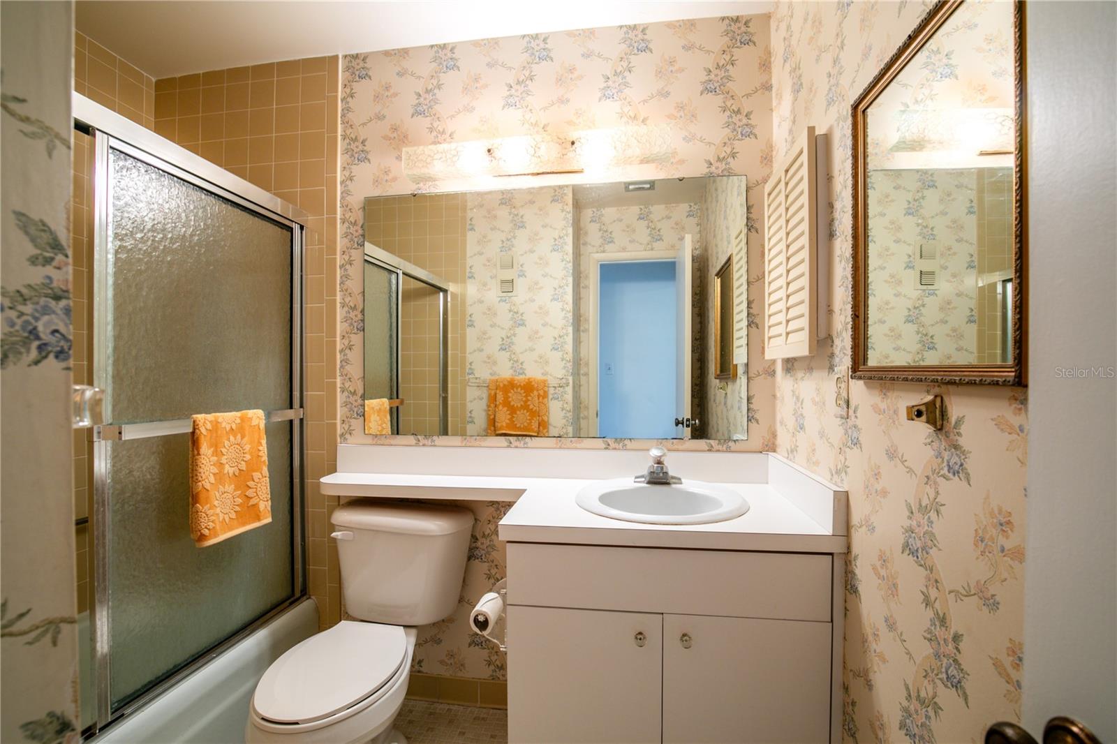 601 N MCDONALD ST #608, MOUNT DORA, FL, 32757