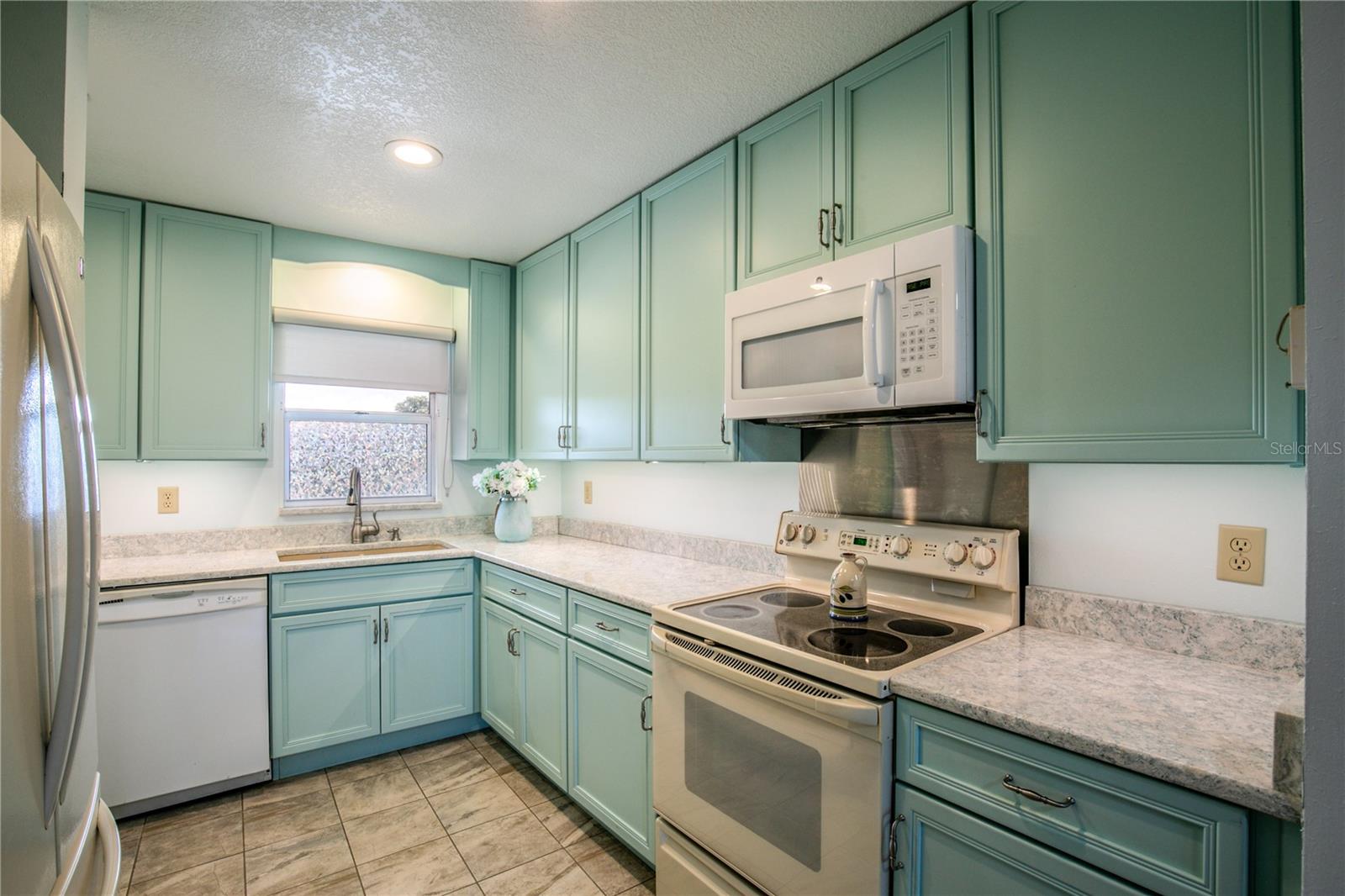 601 N MCDONALD ST #608, MOUNT DORA, FL, 32757