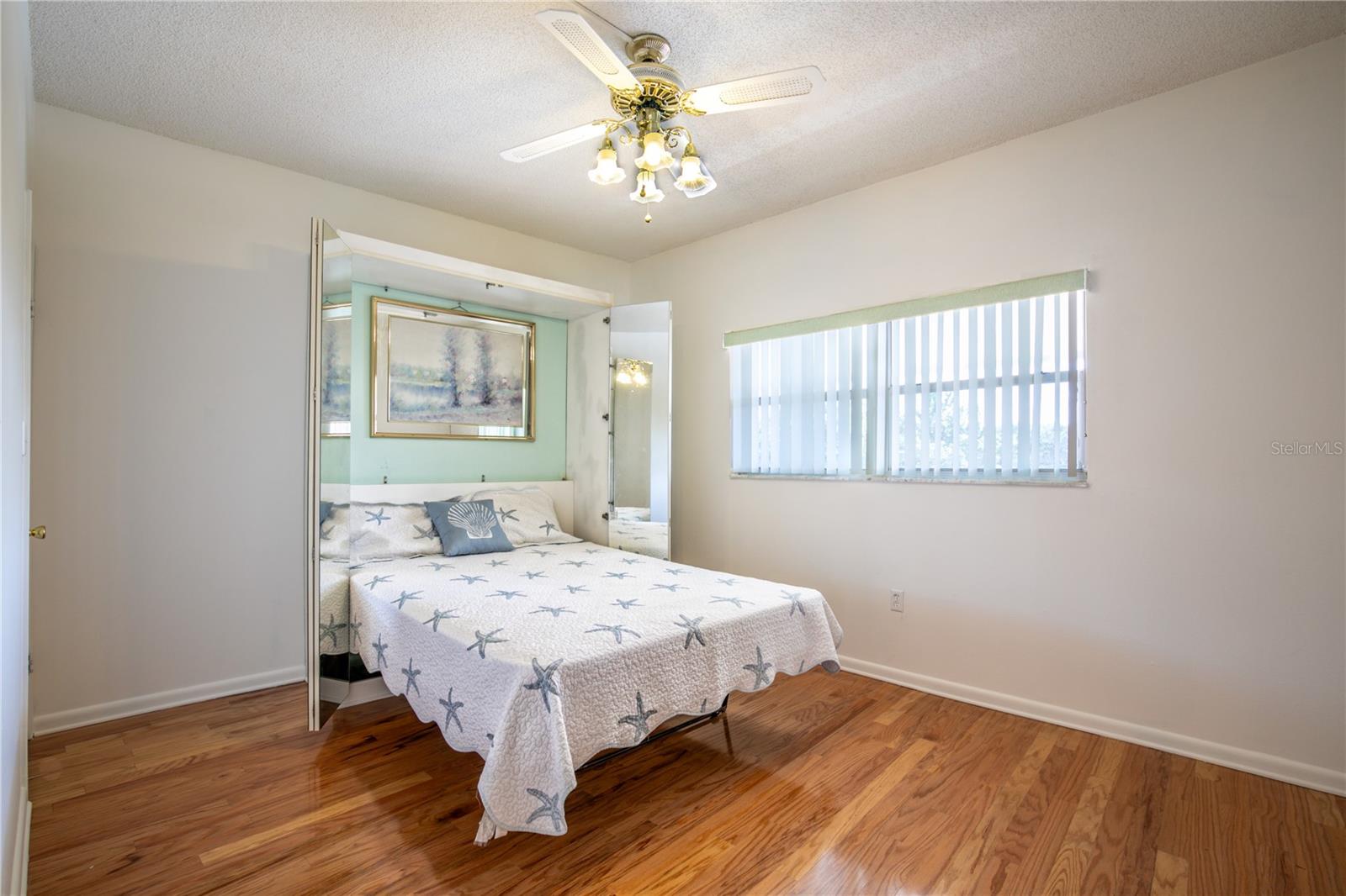 601 N MCDONALD ST #608, MOUNT DORA, FL, 32757