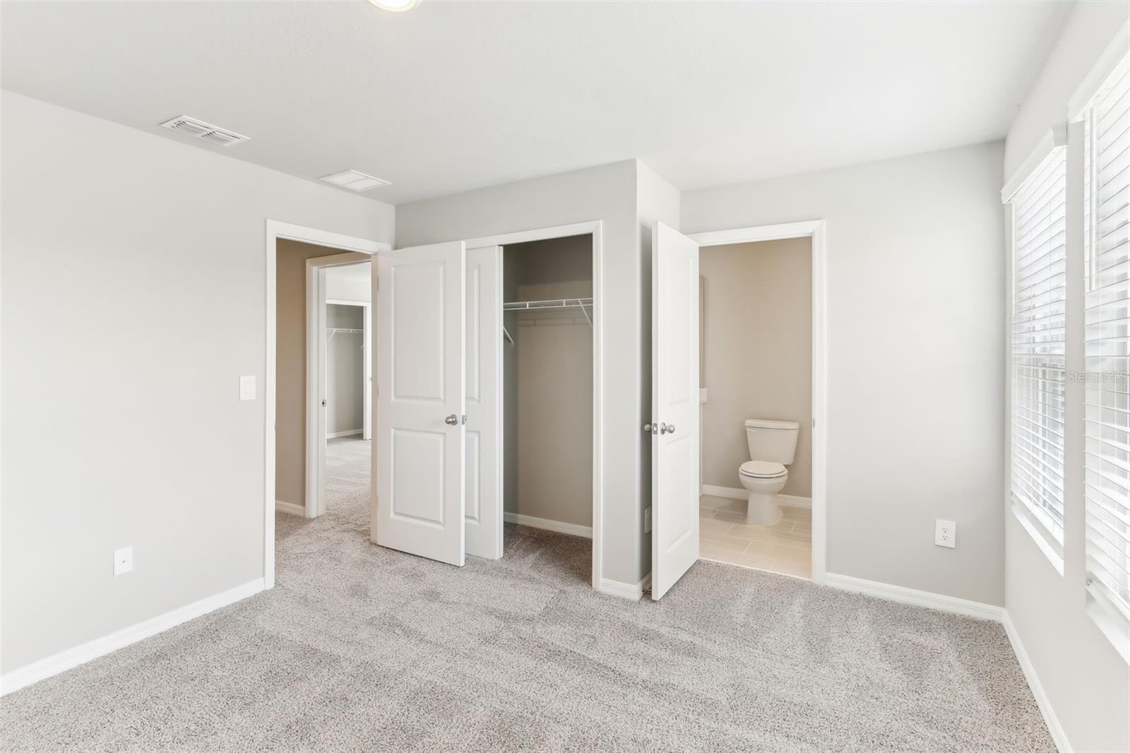 7628 INTREPID RD, WESLEY CHAPEL, FL, 33545