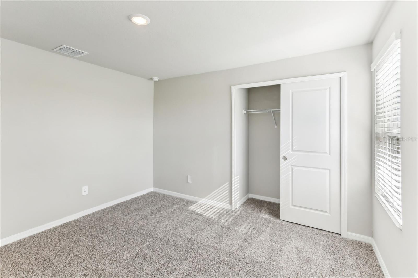 7628 INTREPID RD, WESLEY CHAPEL, FL, 33545