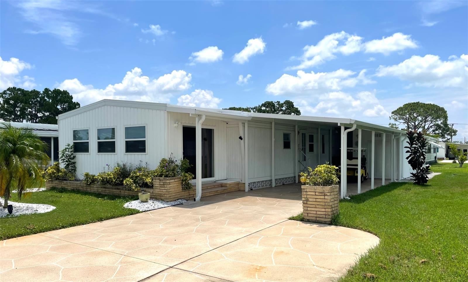 21 NAUTICAL DR, NORTH PORT, FL, 34287