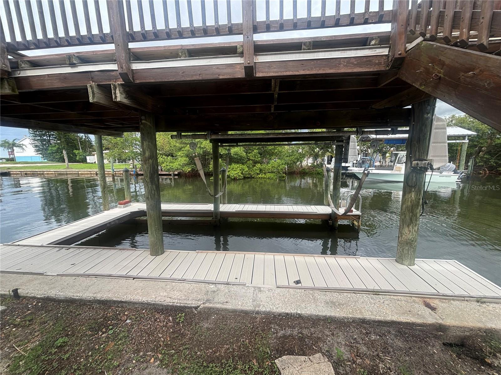 816 SEABREEZE DR, RUSKIN, FL, 33570