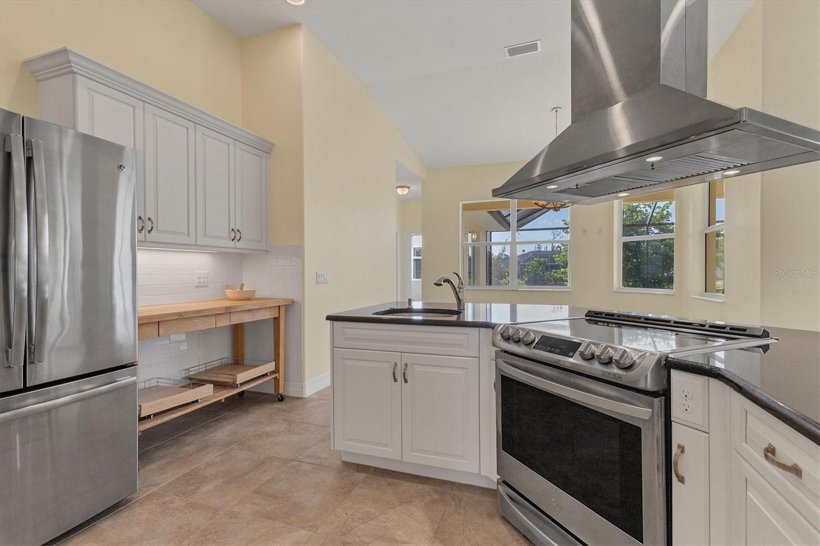 233 FAIRWAY RD, ROTONDA WEST, FL, 33947