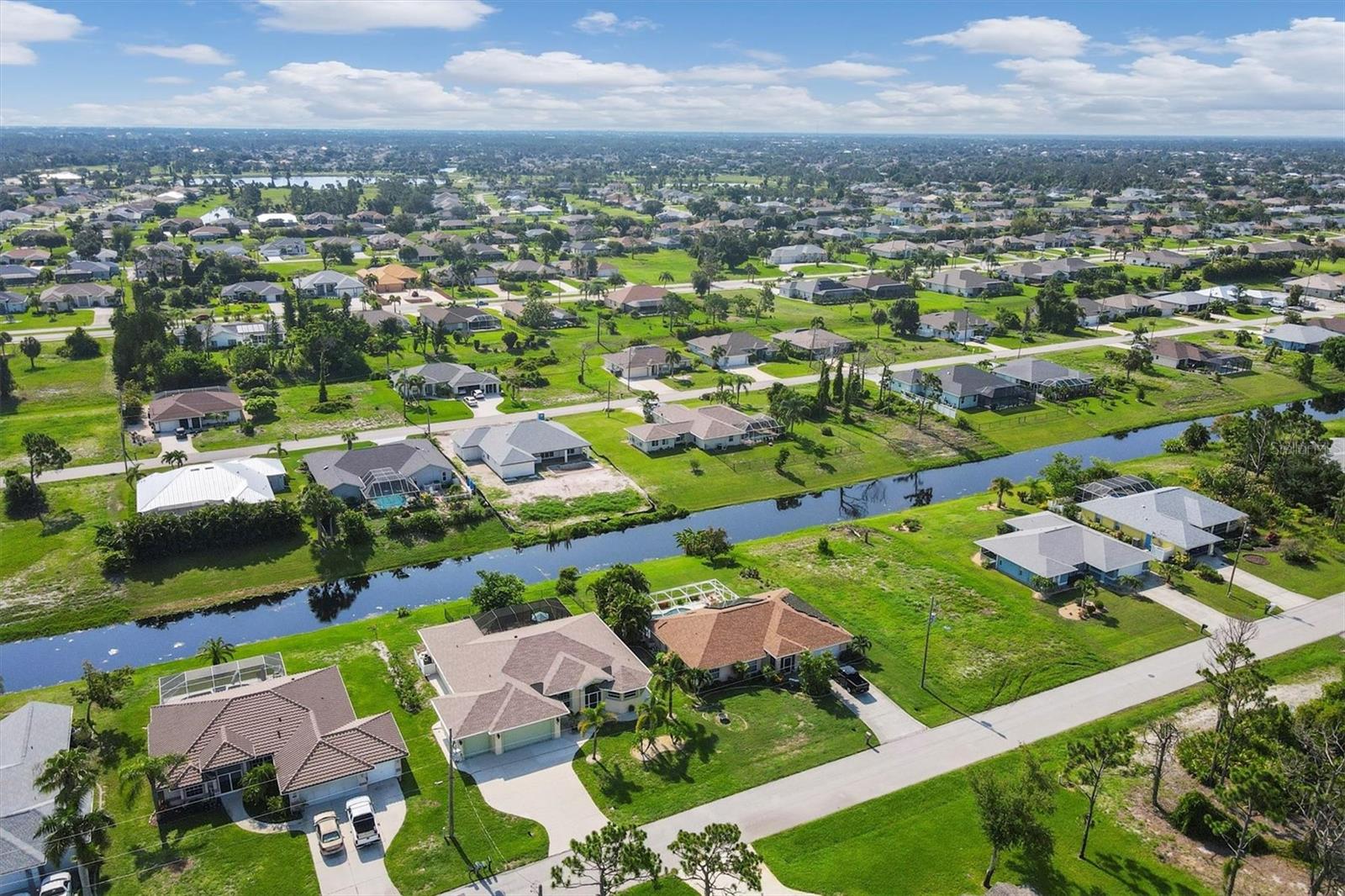 233 FAIRWAY RD, ROTONDA WEST, FL, 33947