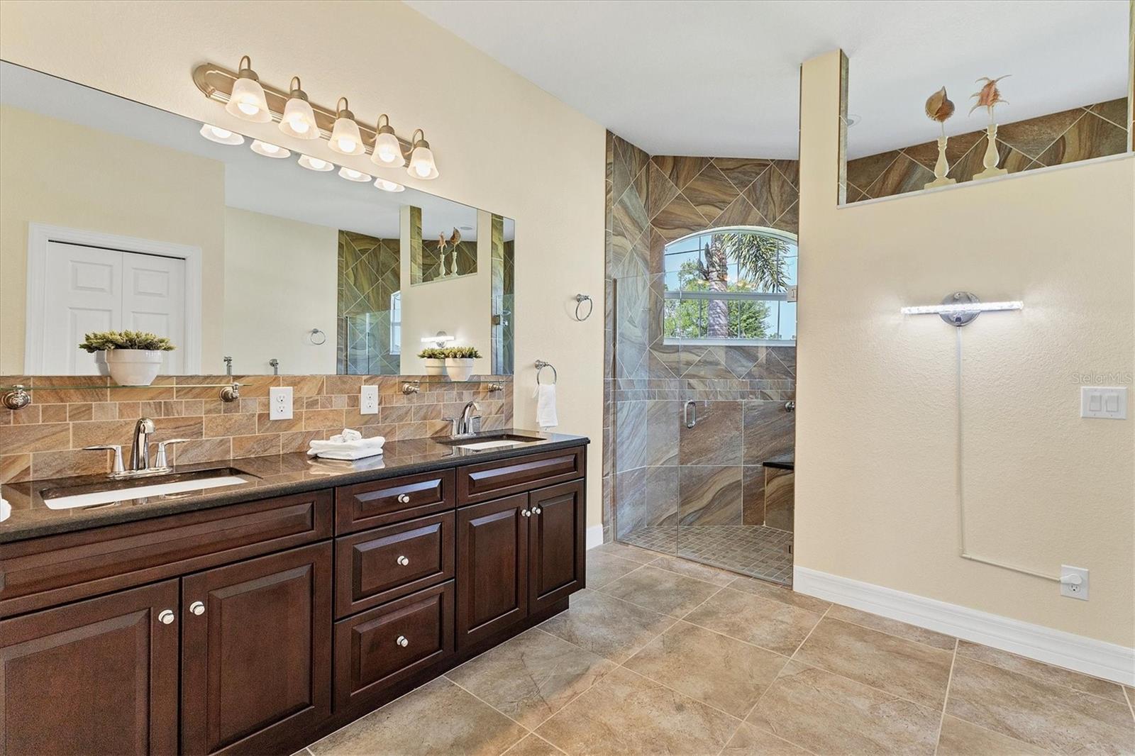 233 FAIRWAY RD, ROTONDA WEST, FL, 33947