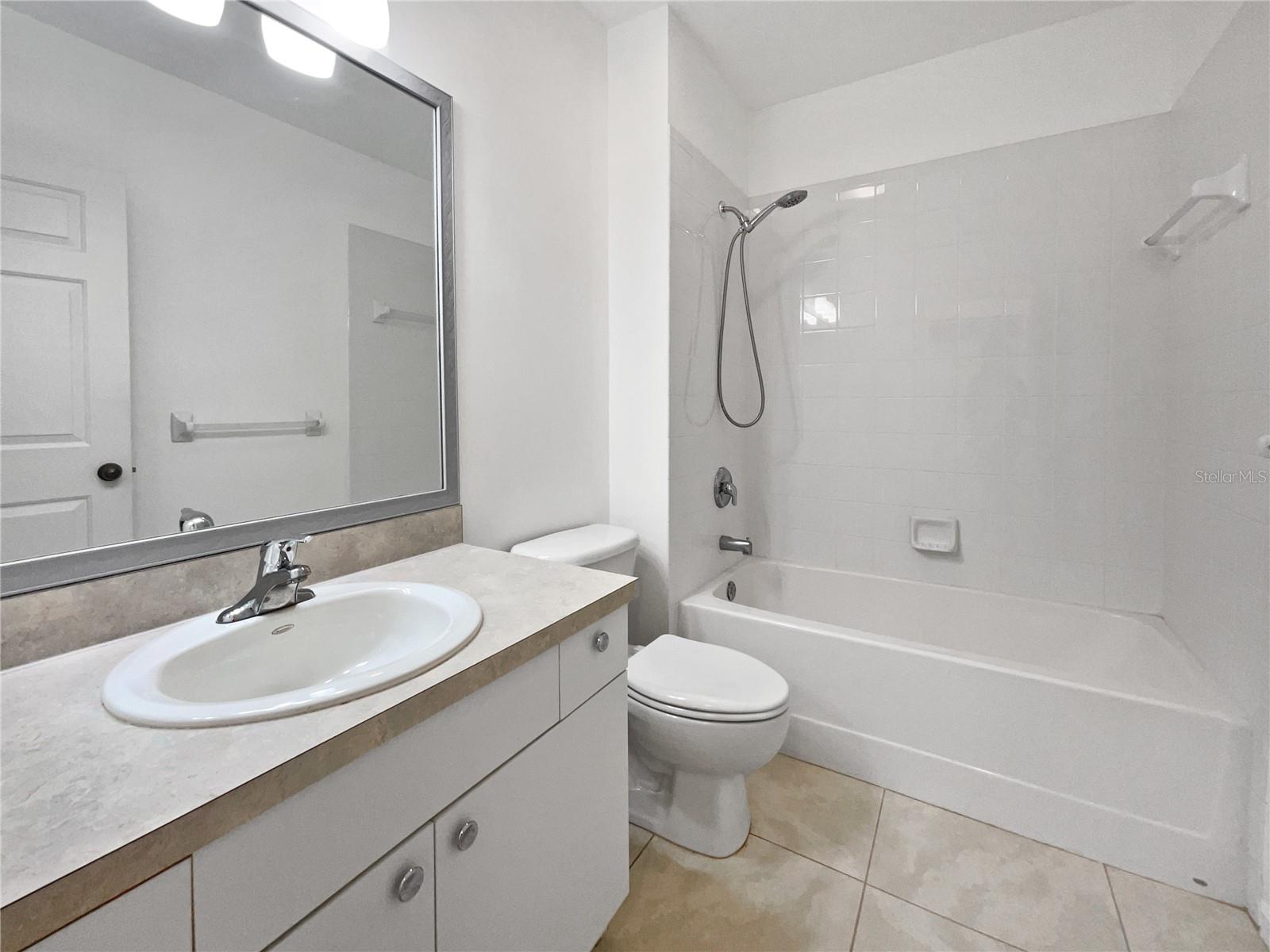 19365 WATER OAK DR #207, PORT CHARLOTTE, FL, 33948