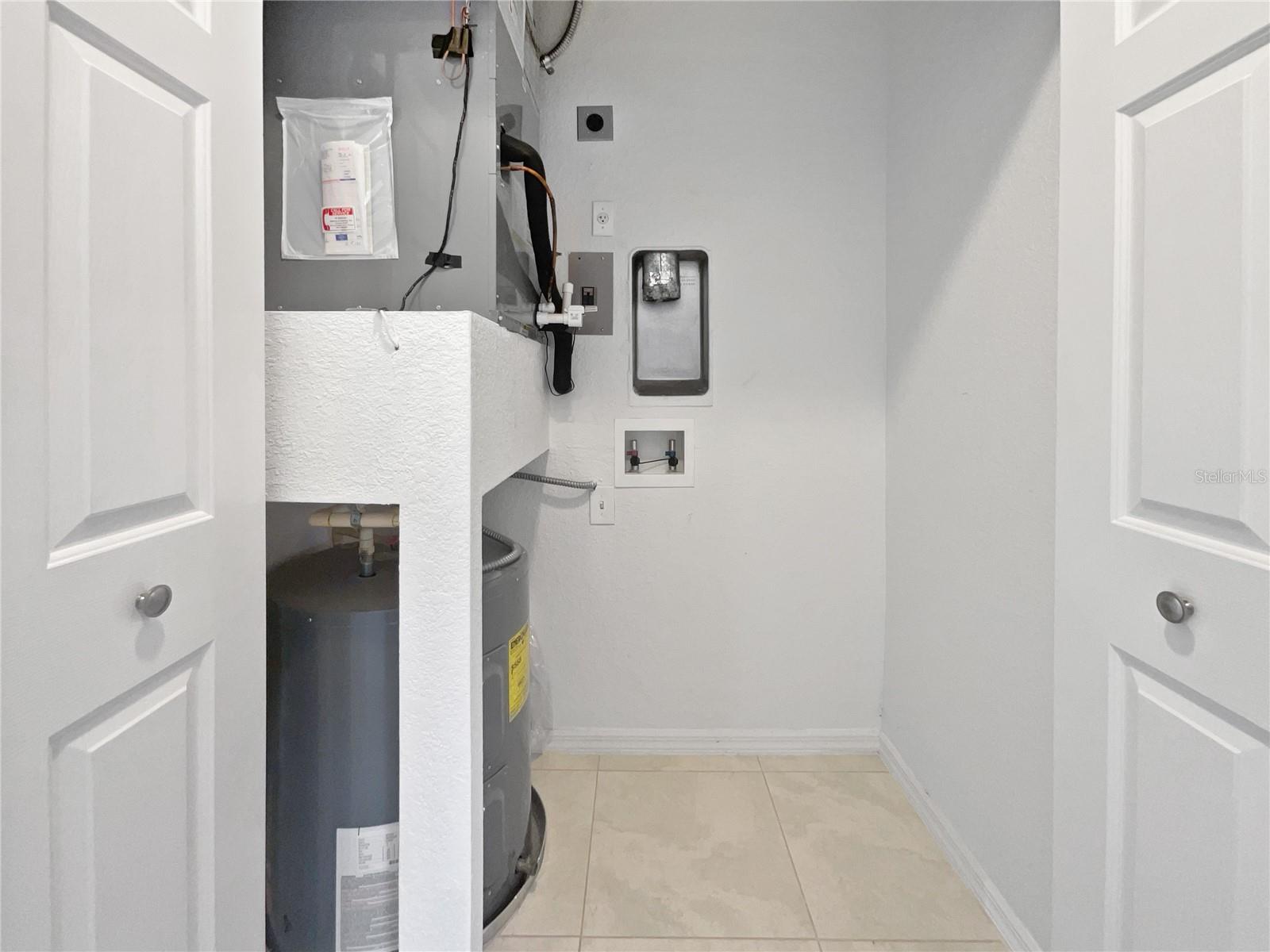 19365 WATER OAK DR #207, PORT CHARLOTTE, FL, 33948