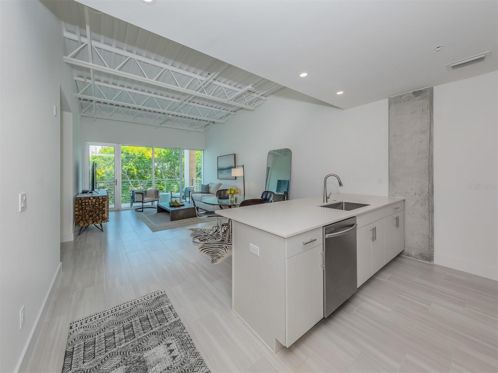 332 COCOANUT AVE #503, SARASOTA, FL, 34236