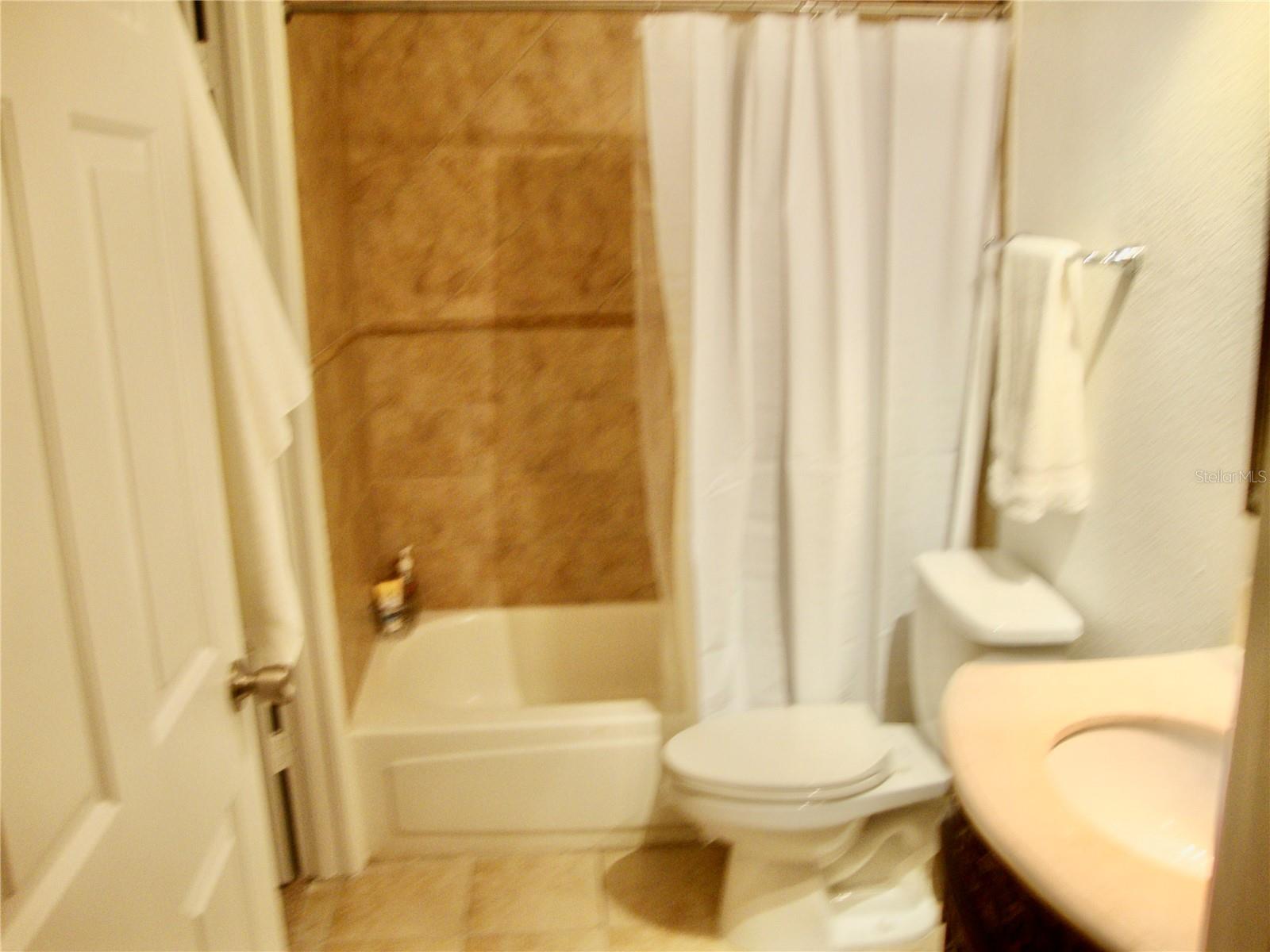 4146 VERSAILLES DR #4146D, ORLANDO, FL, 32808
