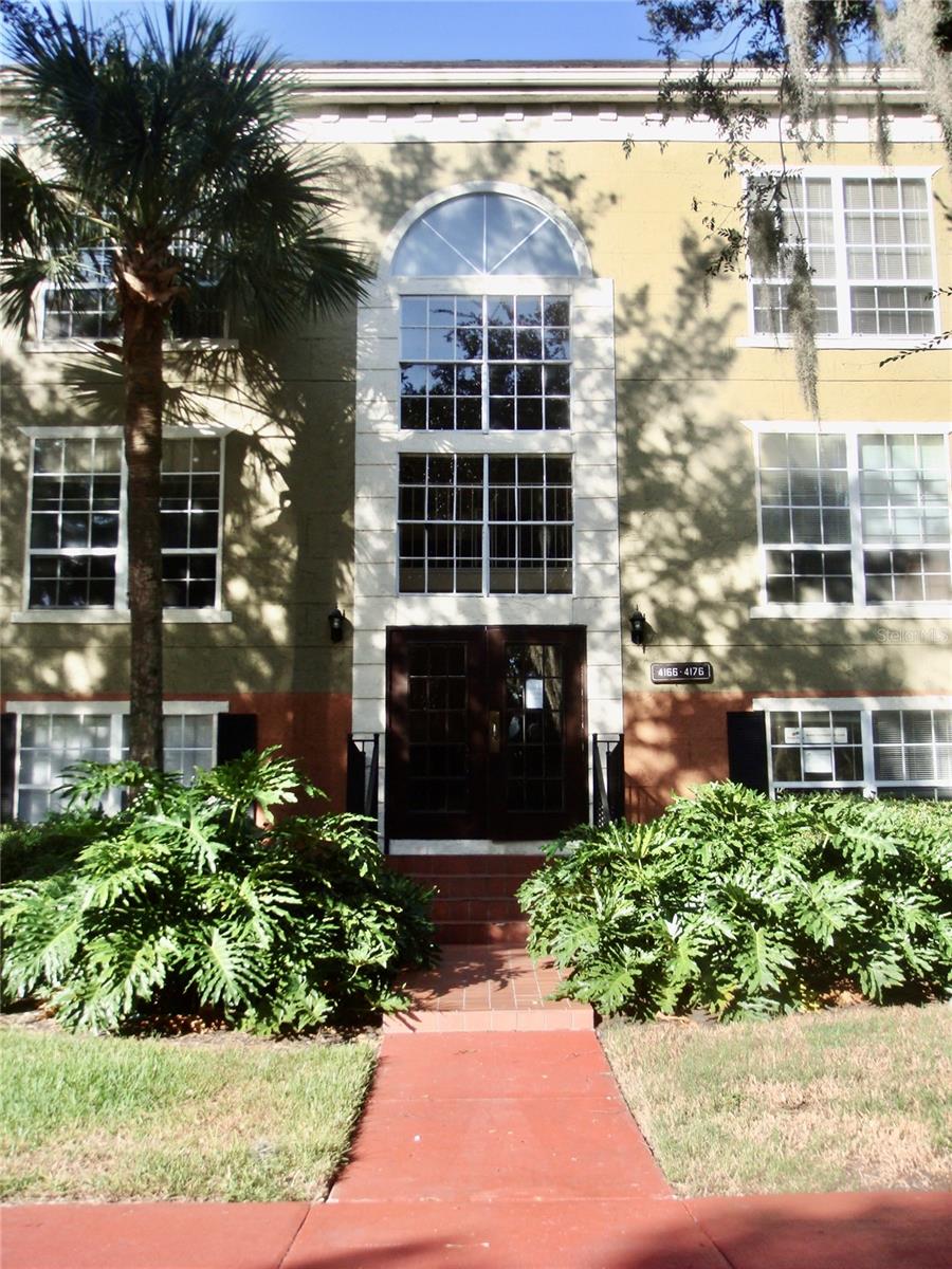 4146 VERSAILLES DR #4146D, ORLANDO, FL, 32808
