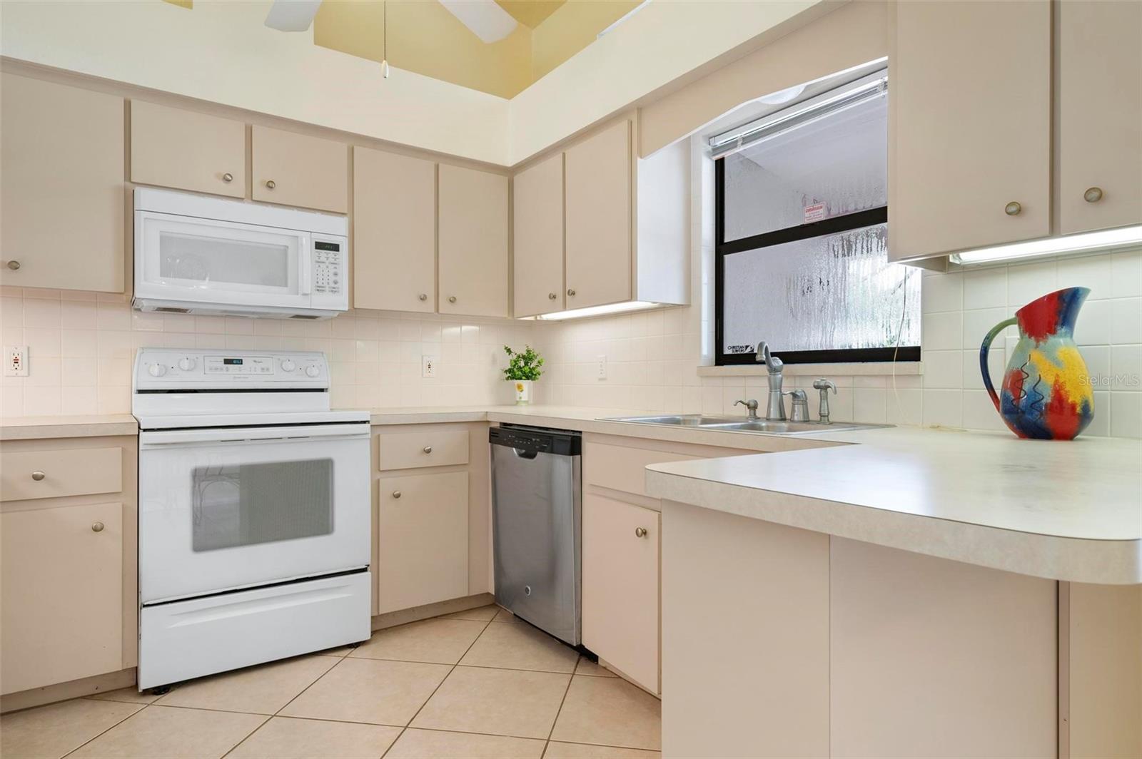 2563 S SAN MATEO DR, NORTH PORT, FL, 34288