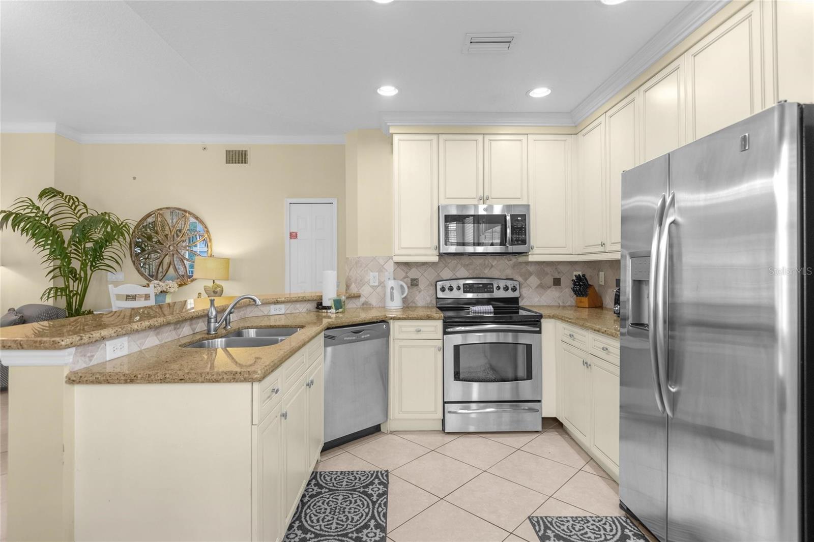7509 MOURNING DOVE CIR #201, REUNION, FL, 34747