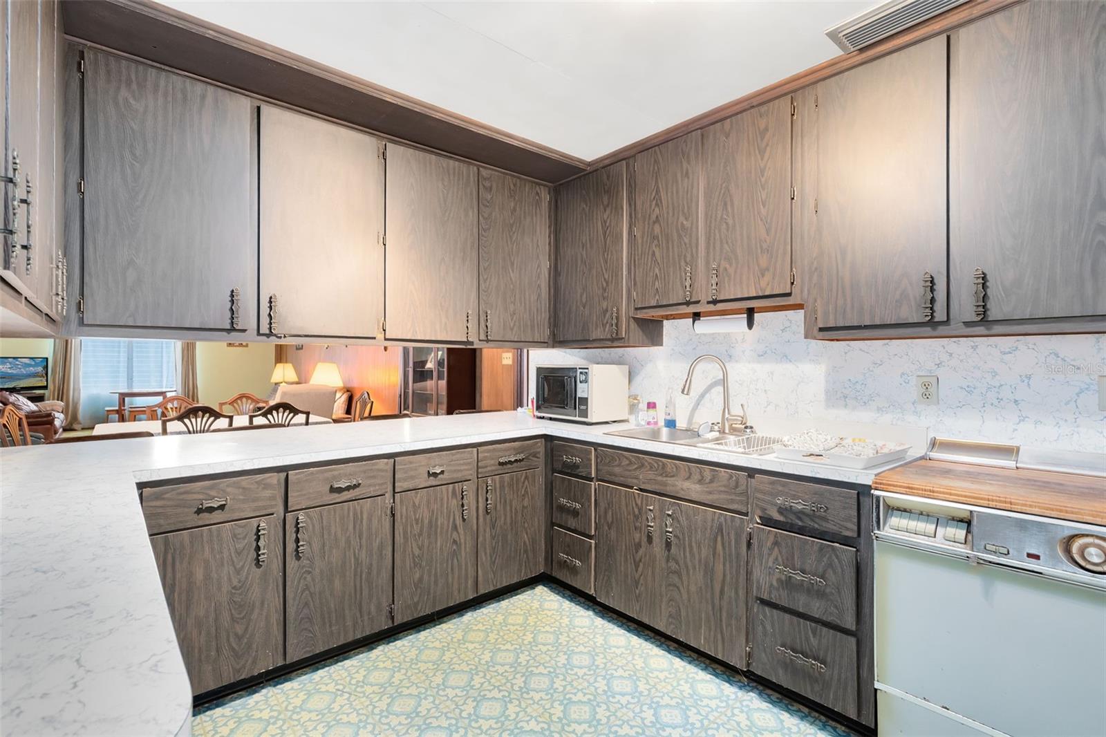 950 S NARCOOSSEE RD, ST CLOUD, FL, 34771