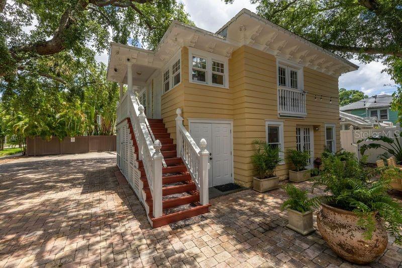 635 BAY ST NE, ST PETERSBURG, FL, 33701