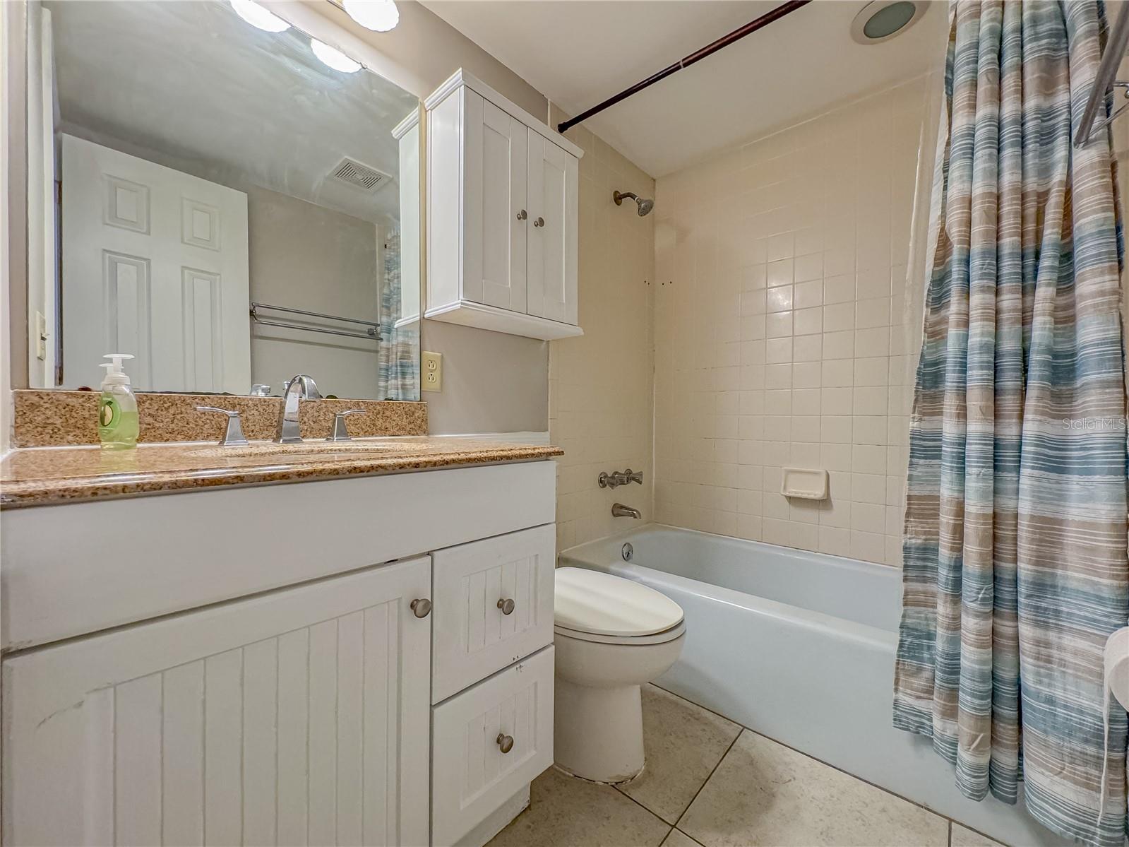 1700 SW 16TH CT #B7, GAINESVILLE, FL, 32608